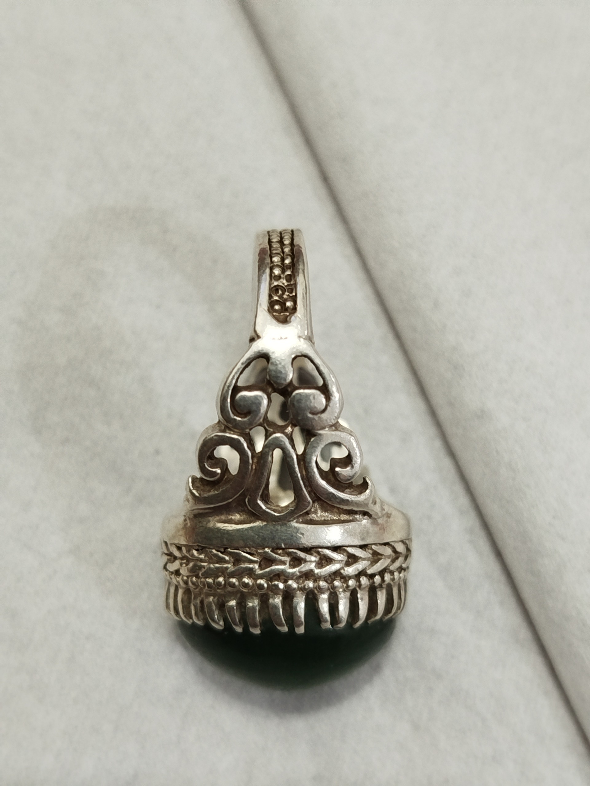 انگشتر یشم خاص