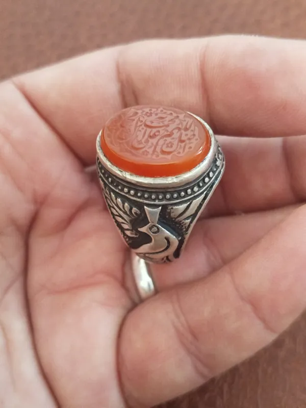 انگشتر رهبر شهید
