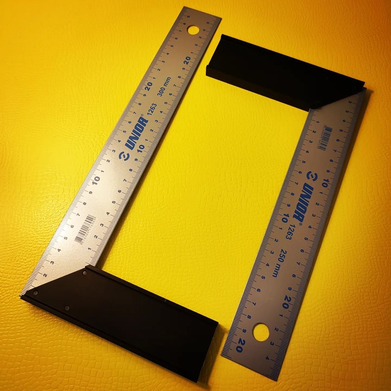 گونیا نجاری 30 سانت یونیور اسلوونی Unior