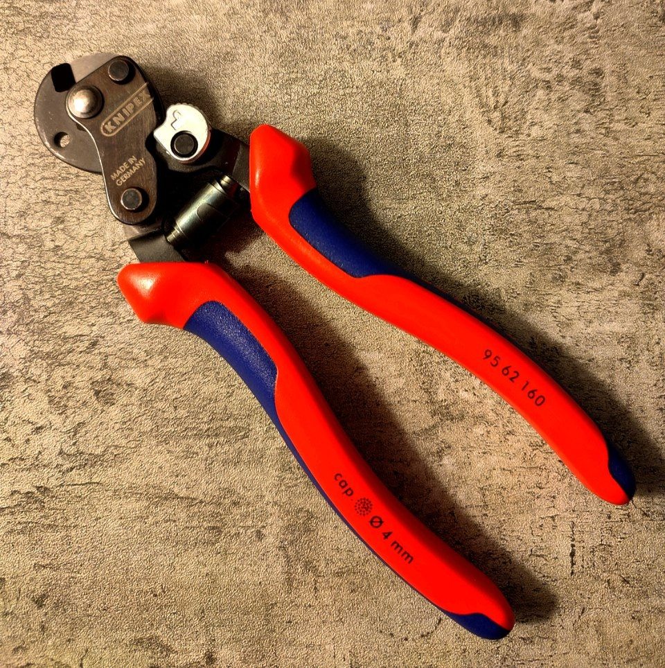 قیچی سیم بکسل 6 اینچ کنیپکس Knipex