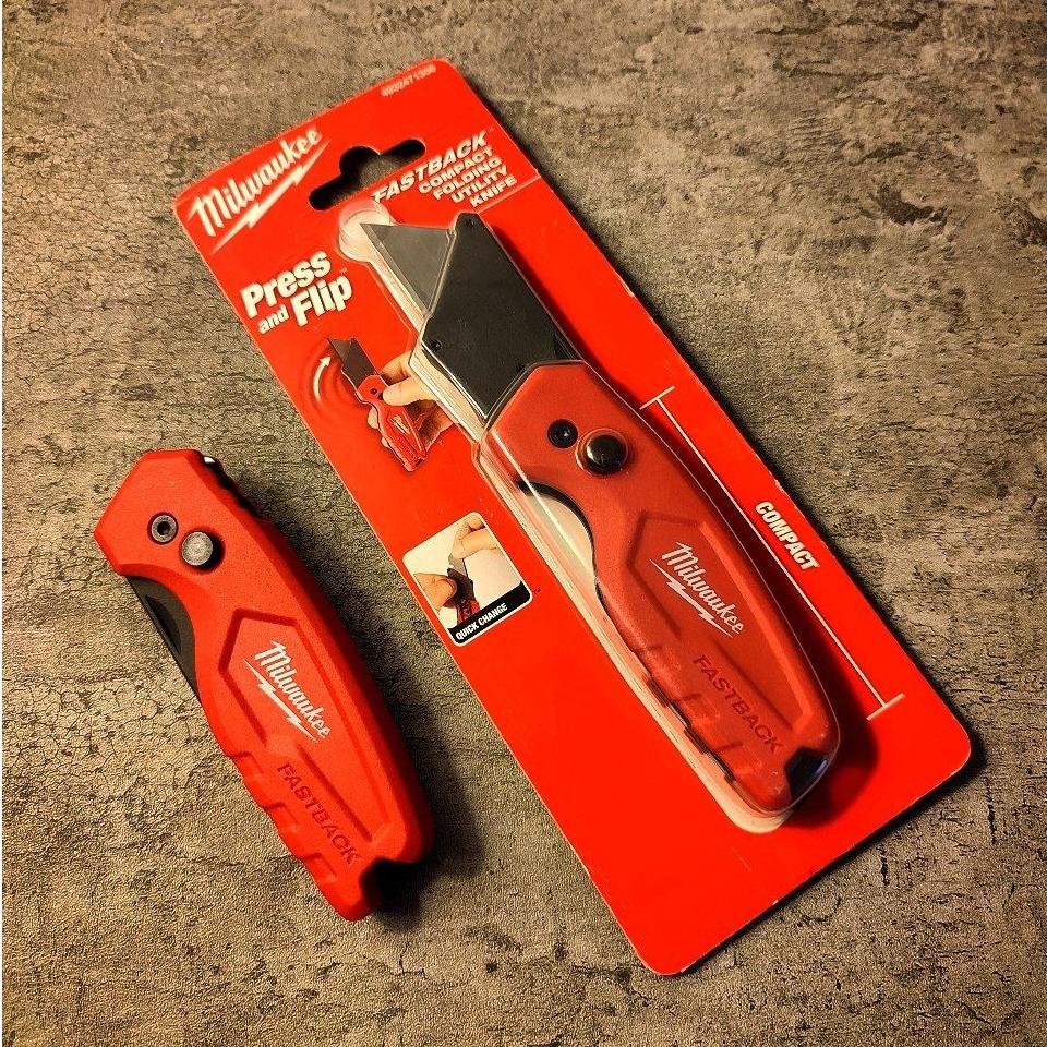 کاتر تیغه ذوزنقه ای تاشو میلواکی Milwaukee