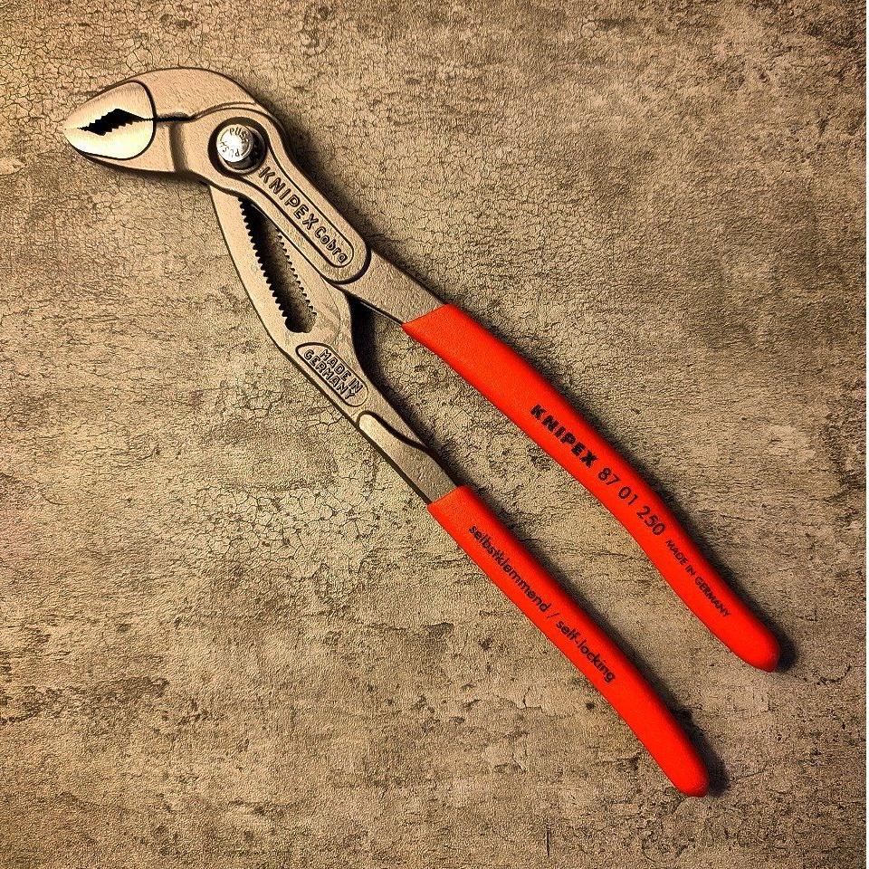 انبر کلاغی 10 اینچ (کبری) کنیپکس آلمان Knipex