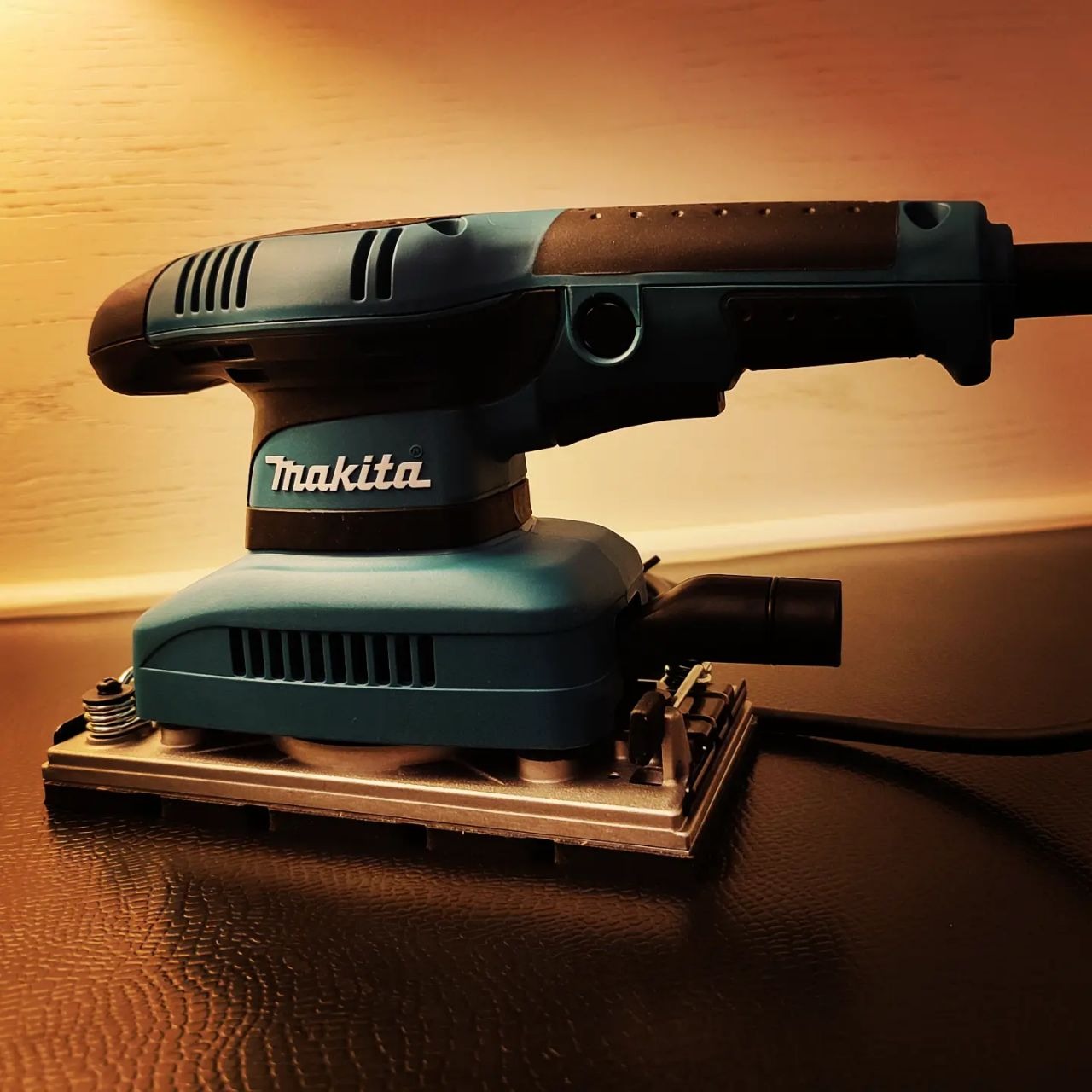 سنباده لرزان ماکیتا Makita BO3710 اصلی