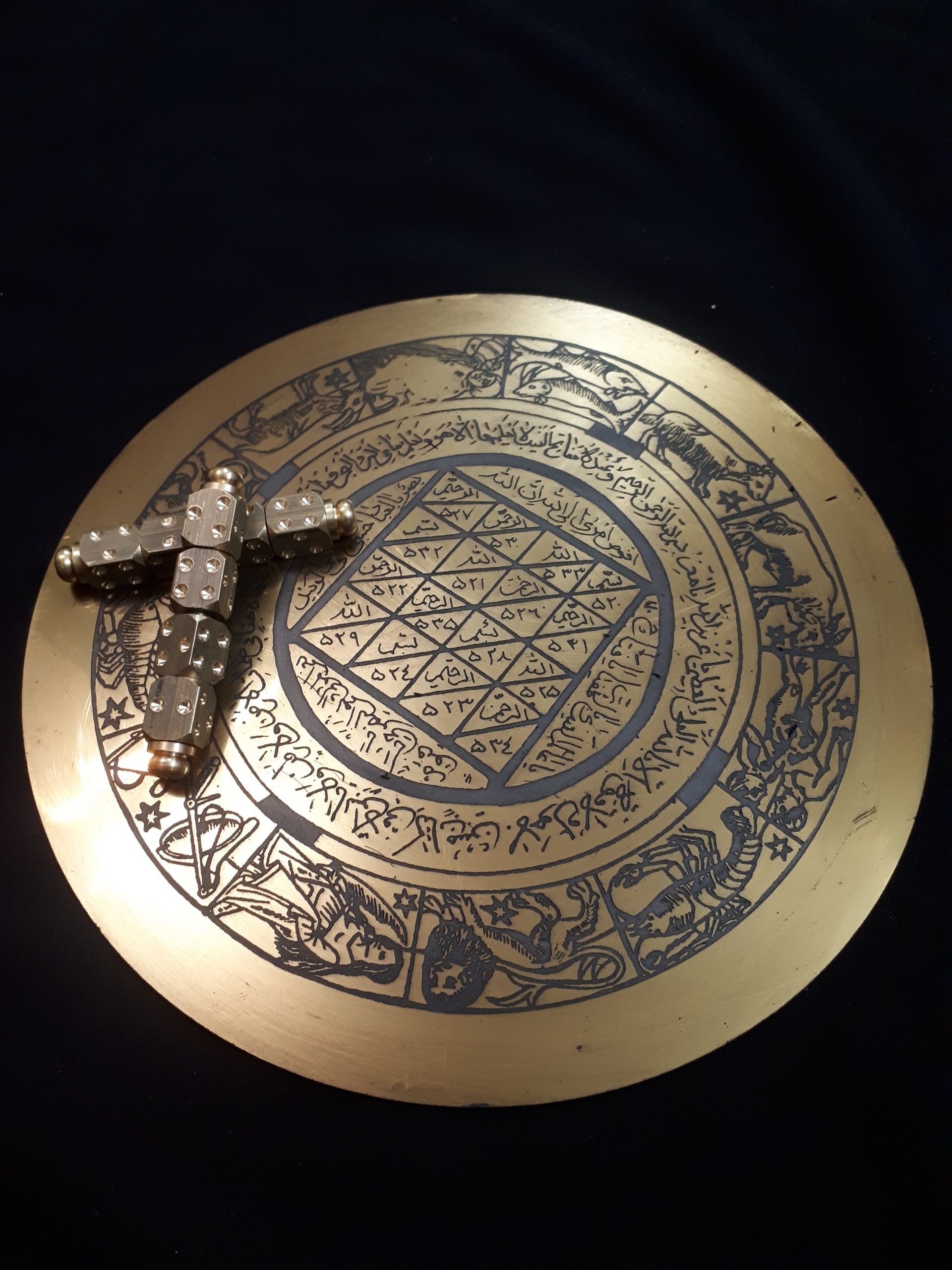 رمل تاس قرعه اسطرلاب خانه بزرگ قلمزنی