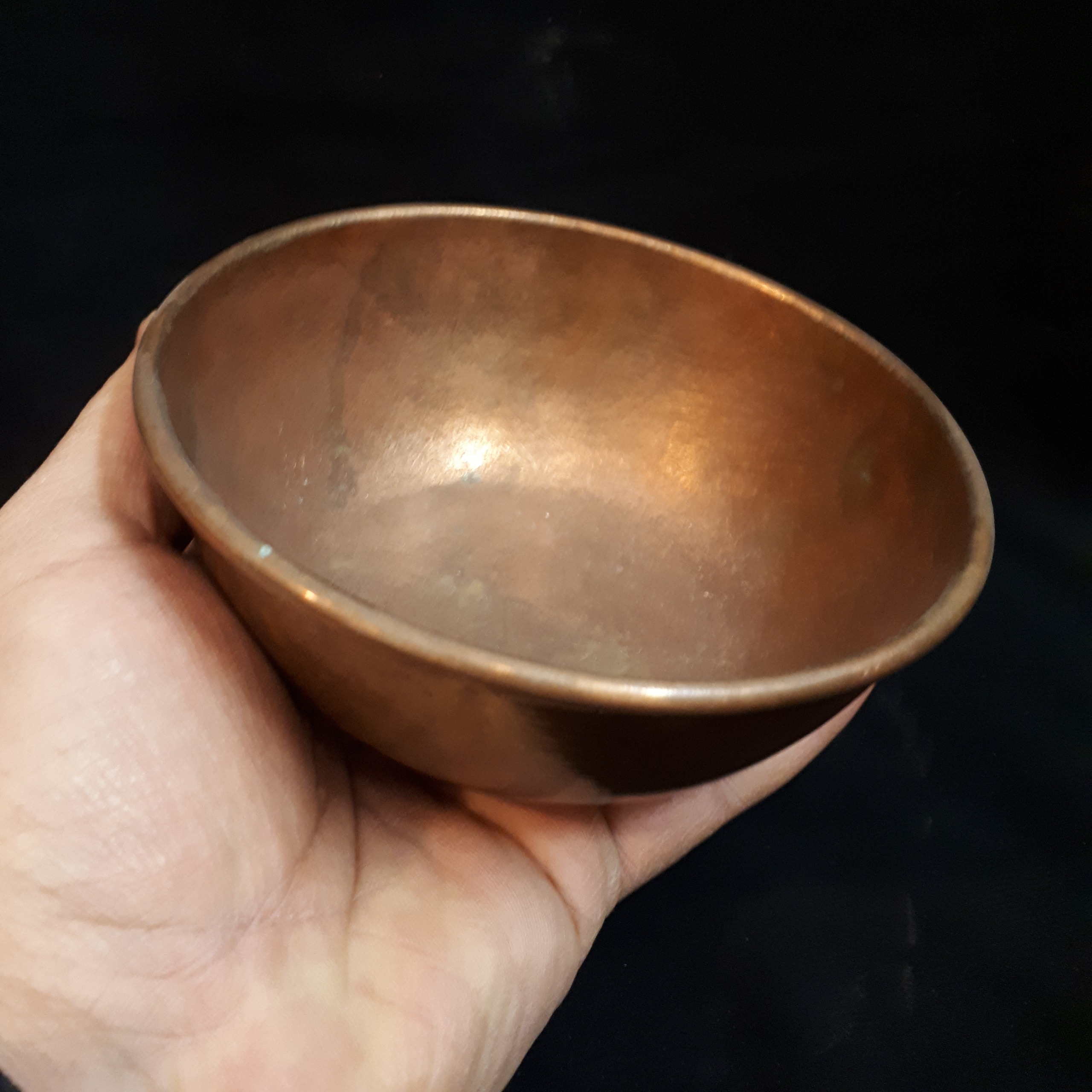 کاسه مسی شیره قرمز