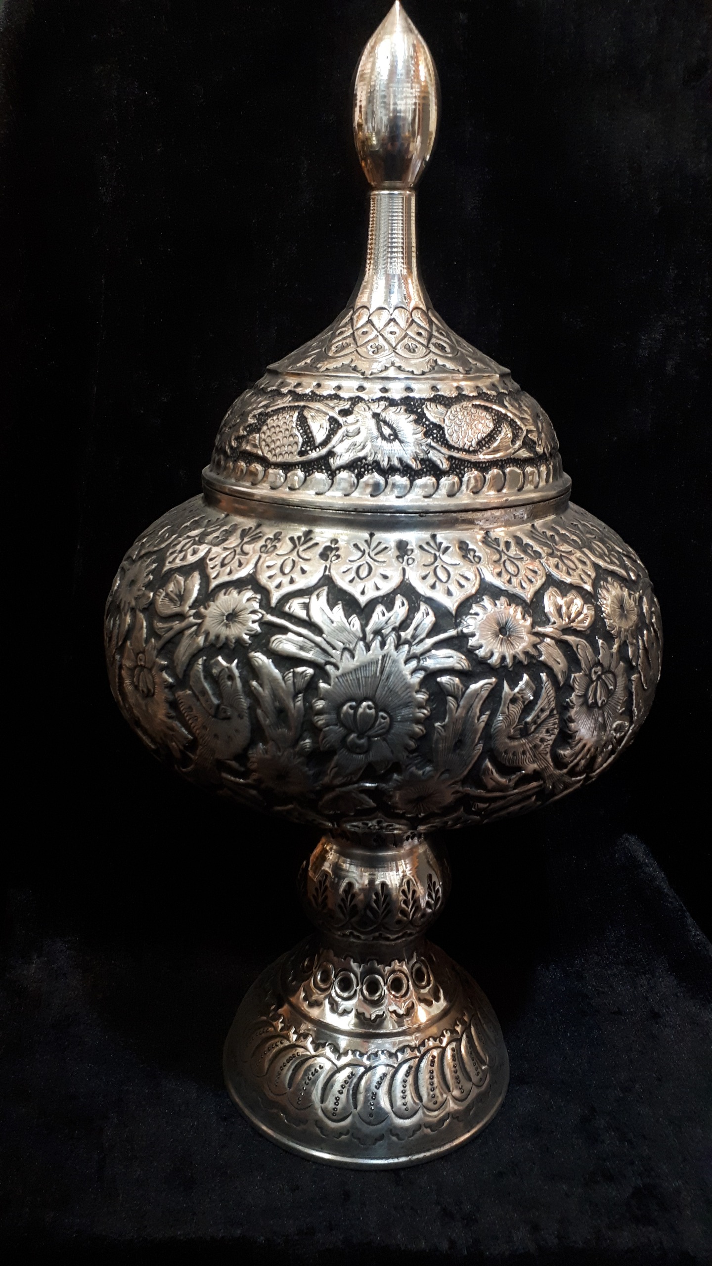 شکلاتخوری گز خوری مسی قلمزنی 44 سانتی