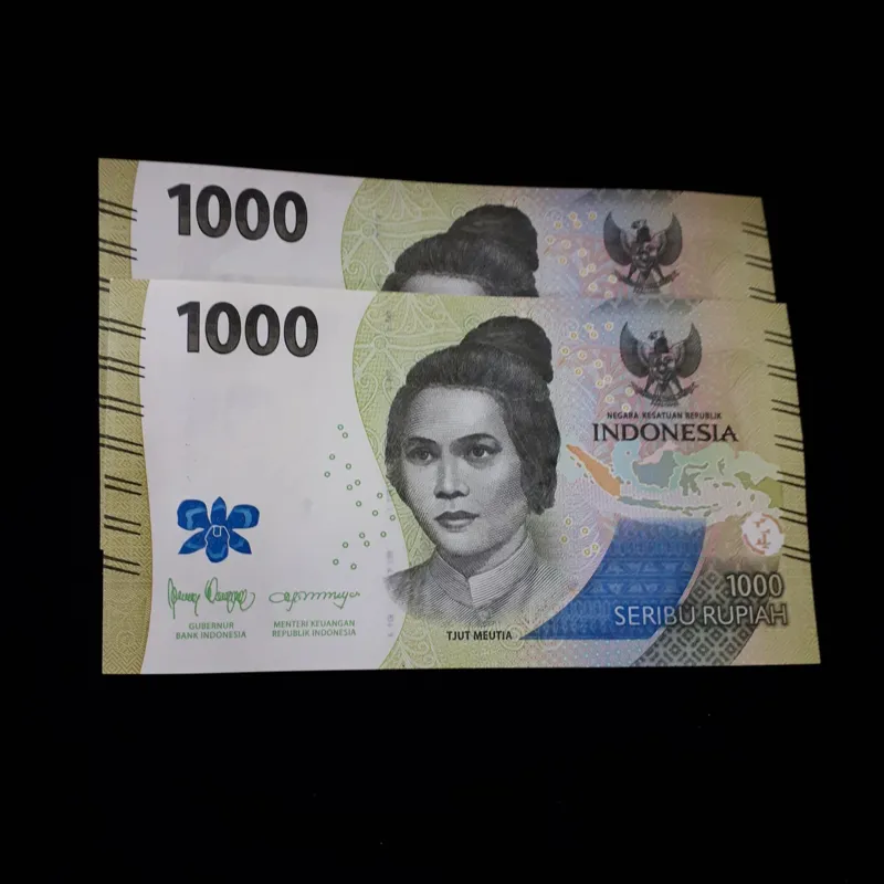 یک جفت اسکناس اندونزی