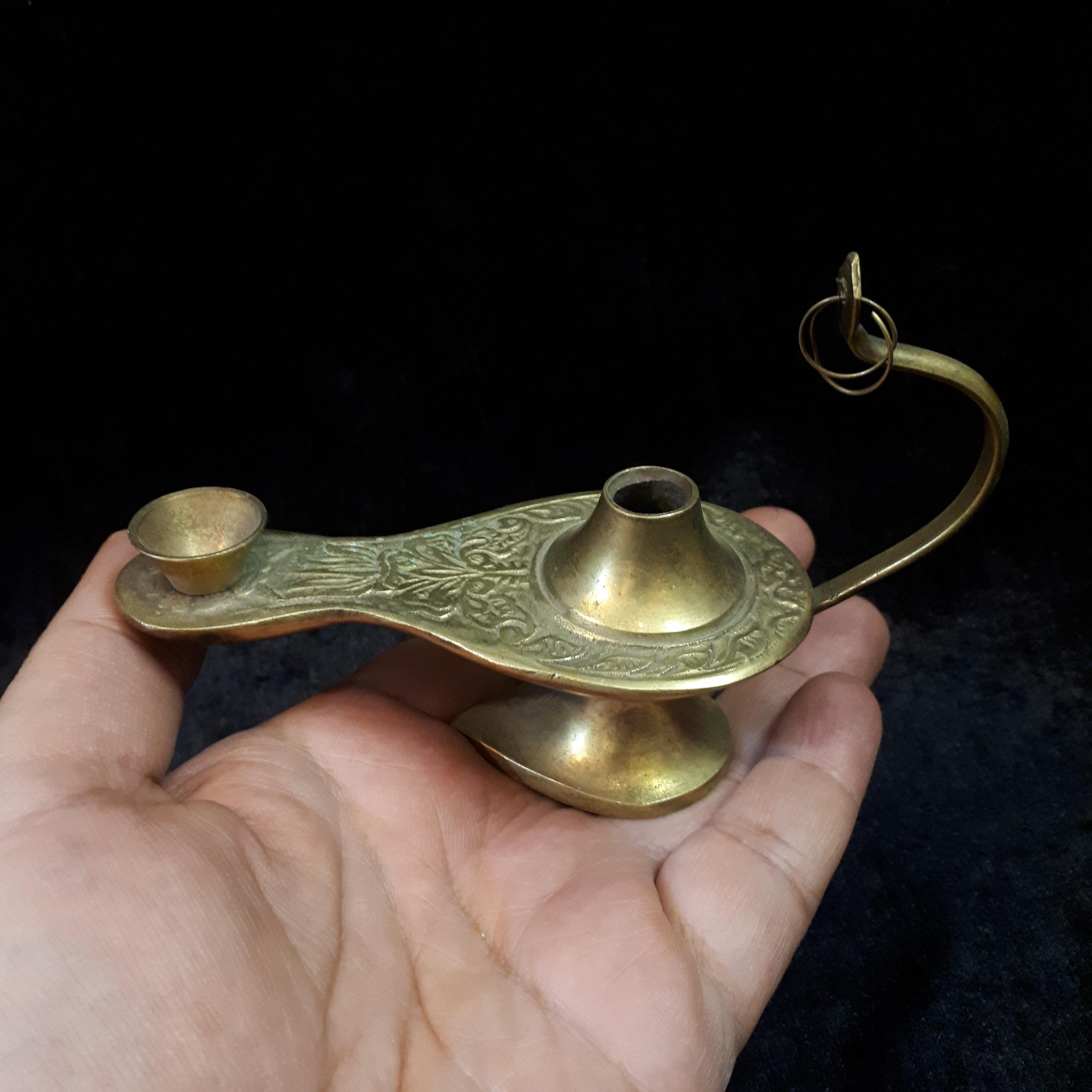 چراغ پیسوز قدیمی