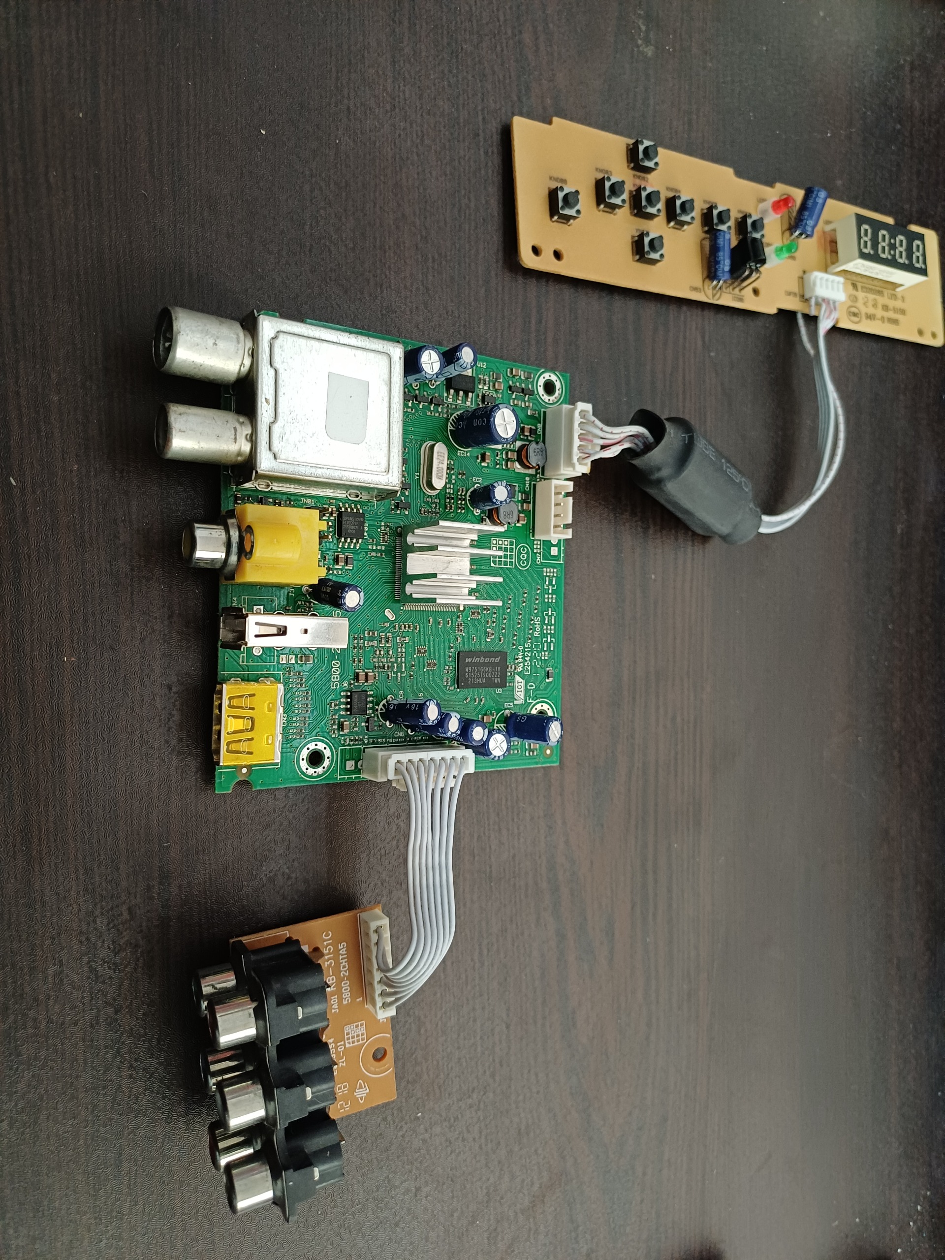 برد گیرنده دیجیتال با خروجی HDMI