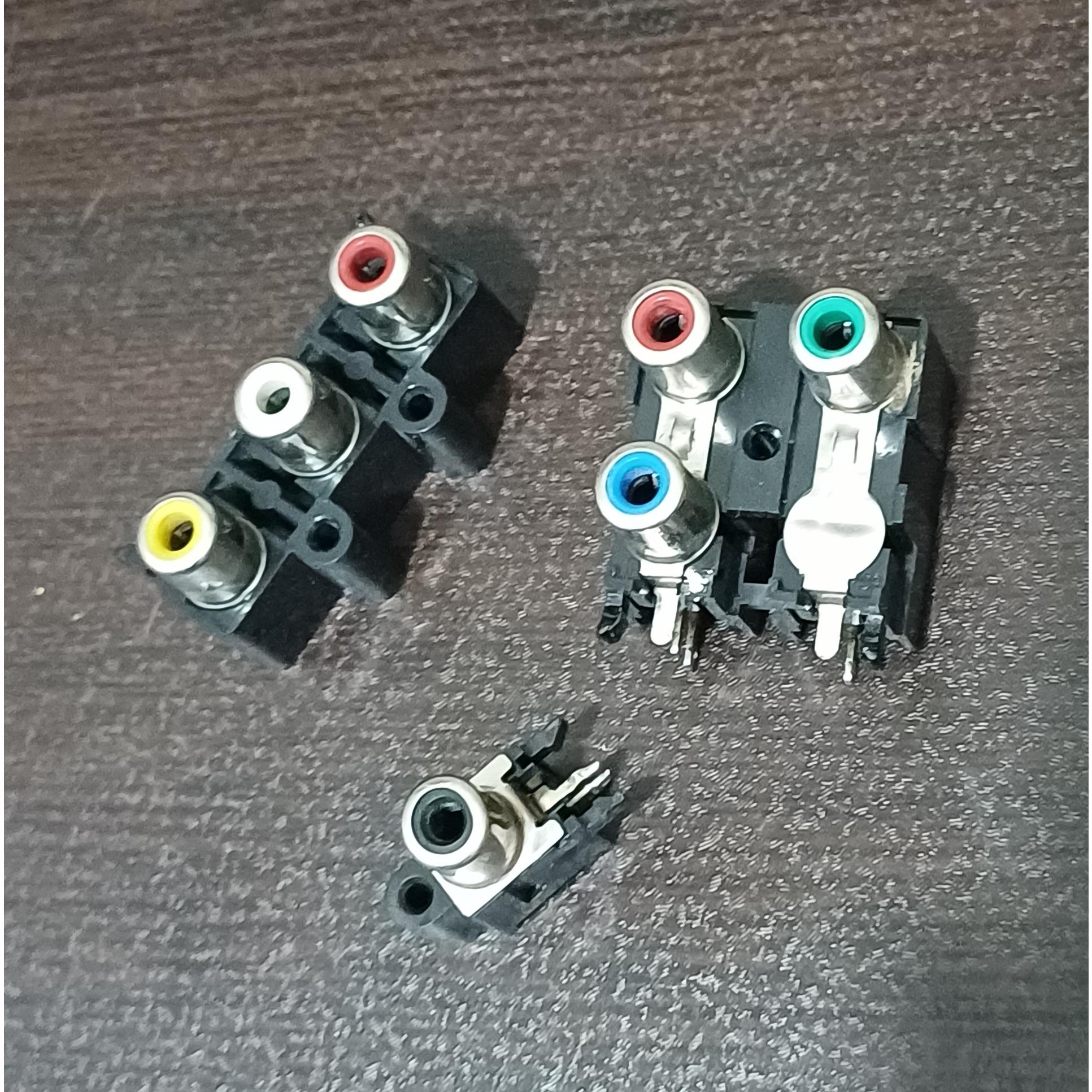 3 عدد کانکتور 3 پین و تک پین رو بردی AV