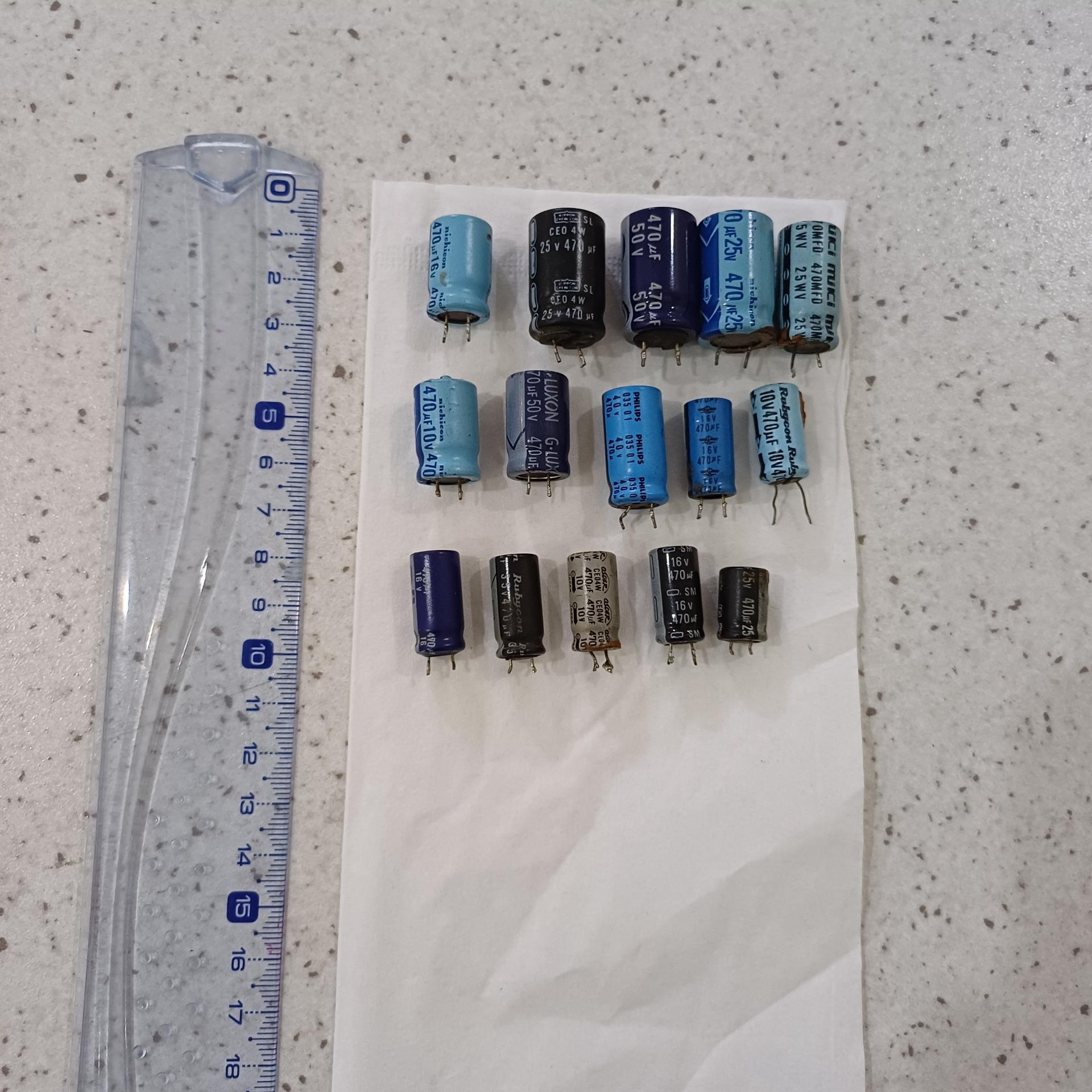 15عدد خازن 470 میکرو در ولتاژهای مختلف