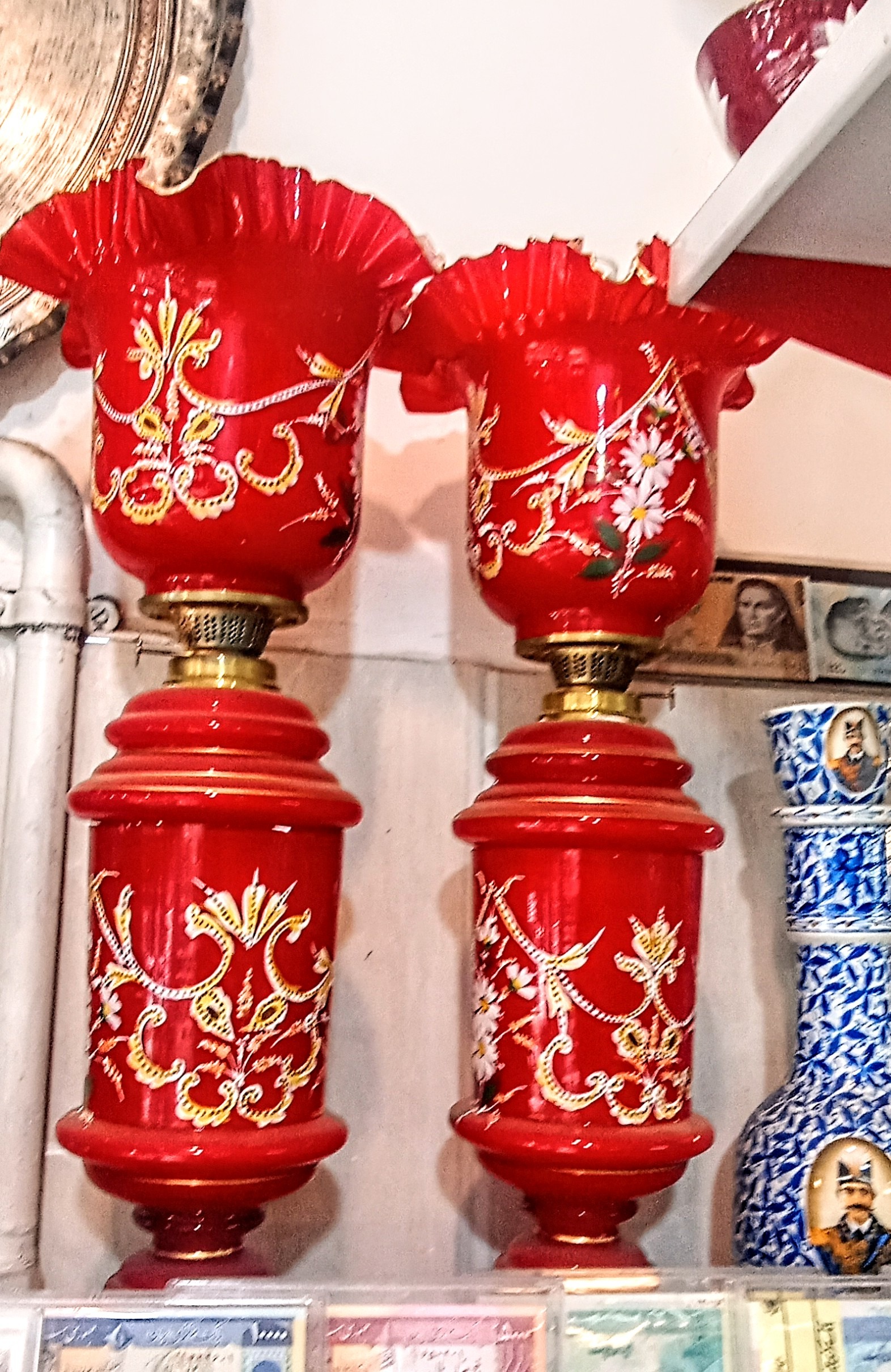 چراغ لاله دوپوست آنتیک مدل کریمخانی درحدنوخوشرنگ