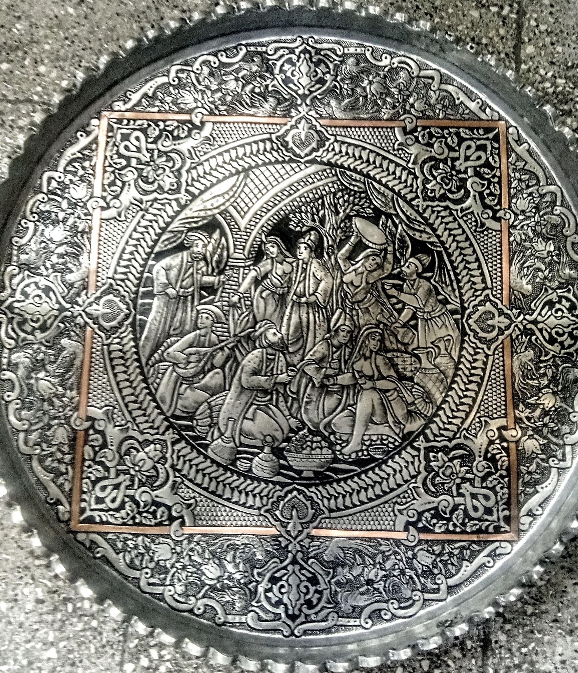 سینی یامجمع لبکنگره قاجاری وقلمزنیدبرجسته طرح بزم