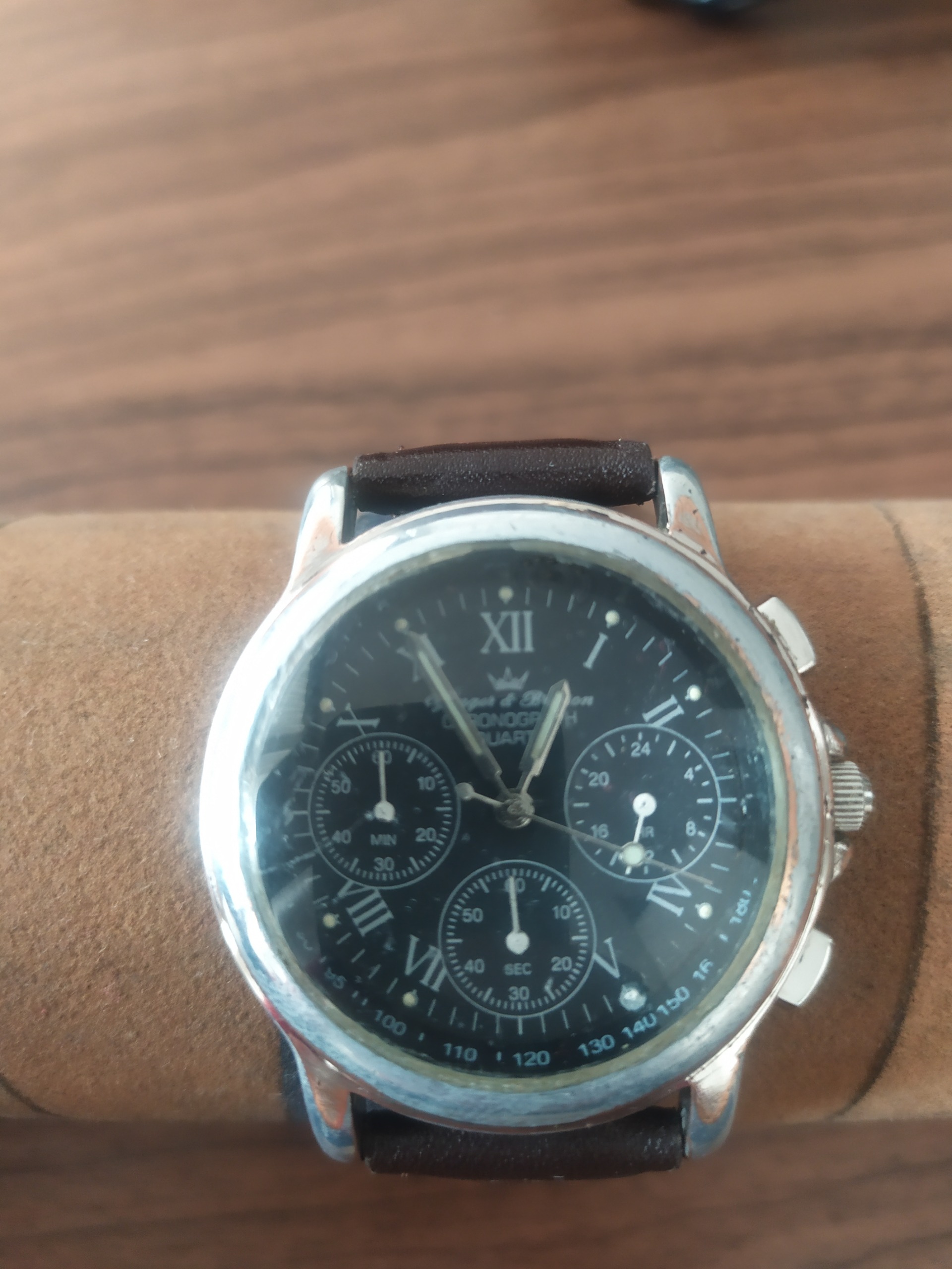 ساعت یانگربرسون سه موتوره