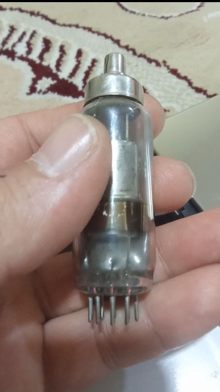 لامپ مایع  رادیو