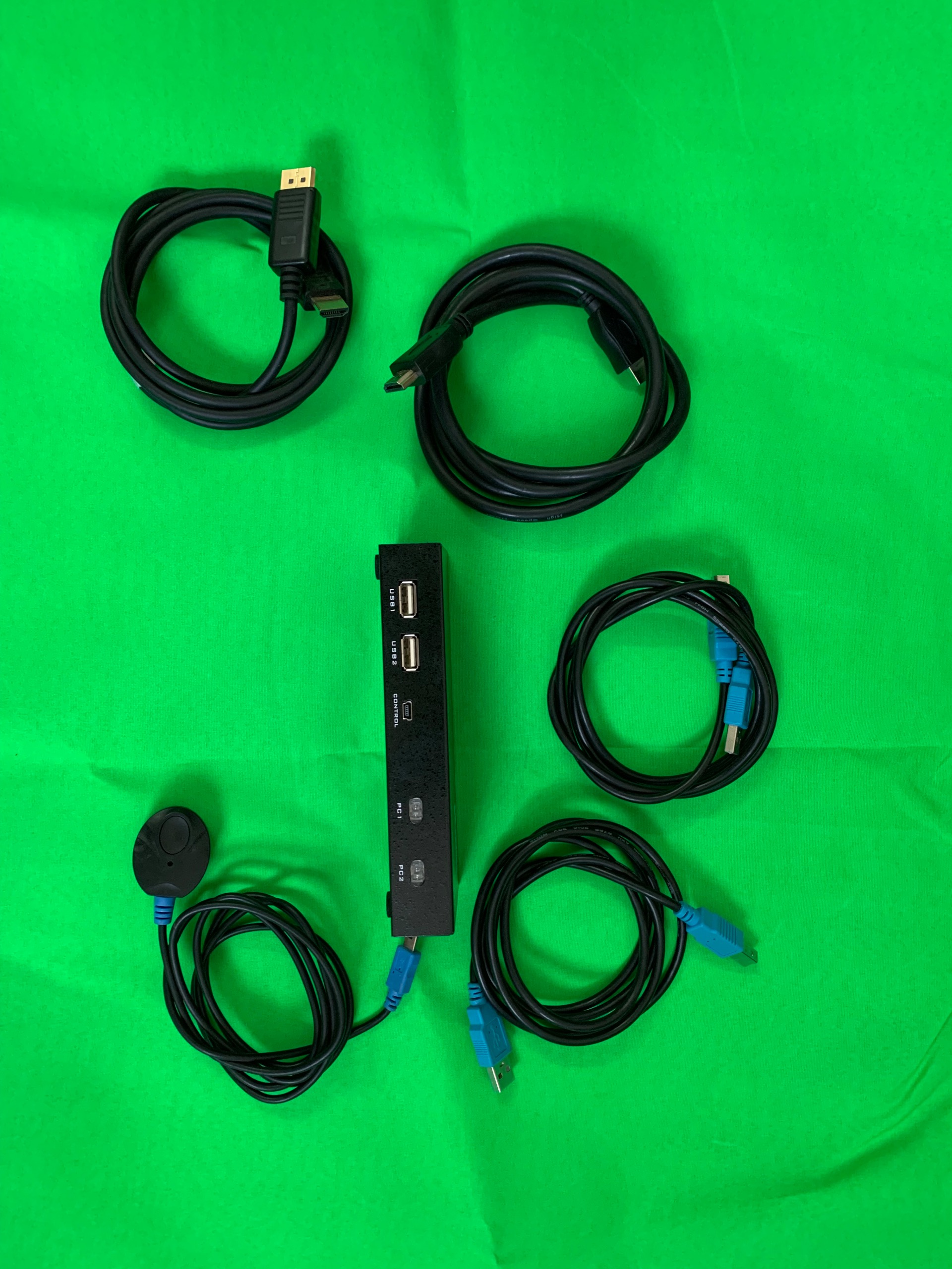 سوییچ HDMI KVM دو پورت کی نت مدل K-SWKH402