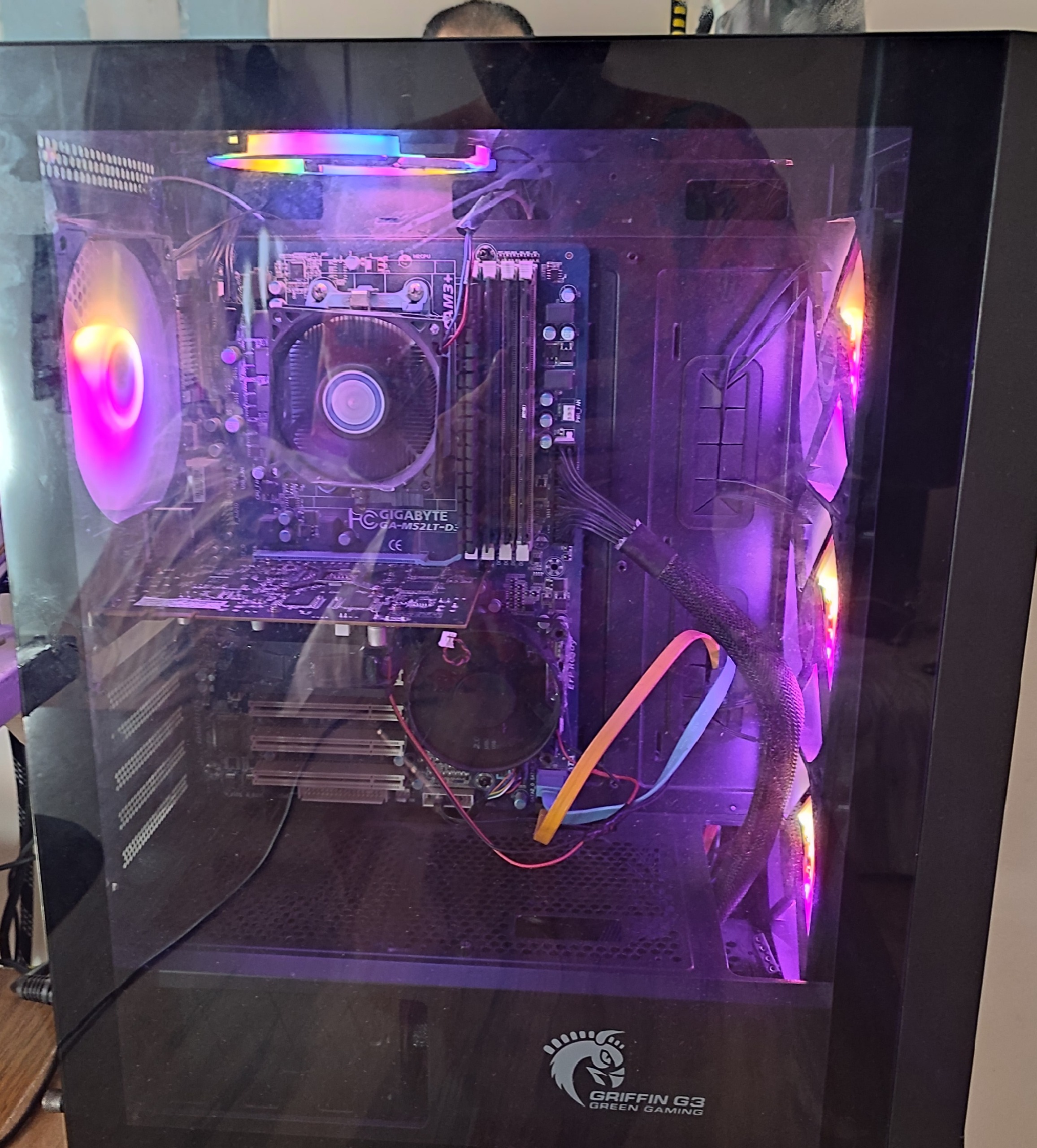 کیس کامپیوتر green gaming