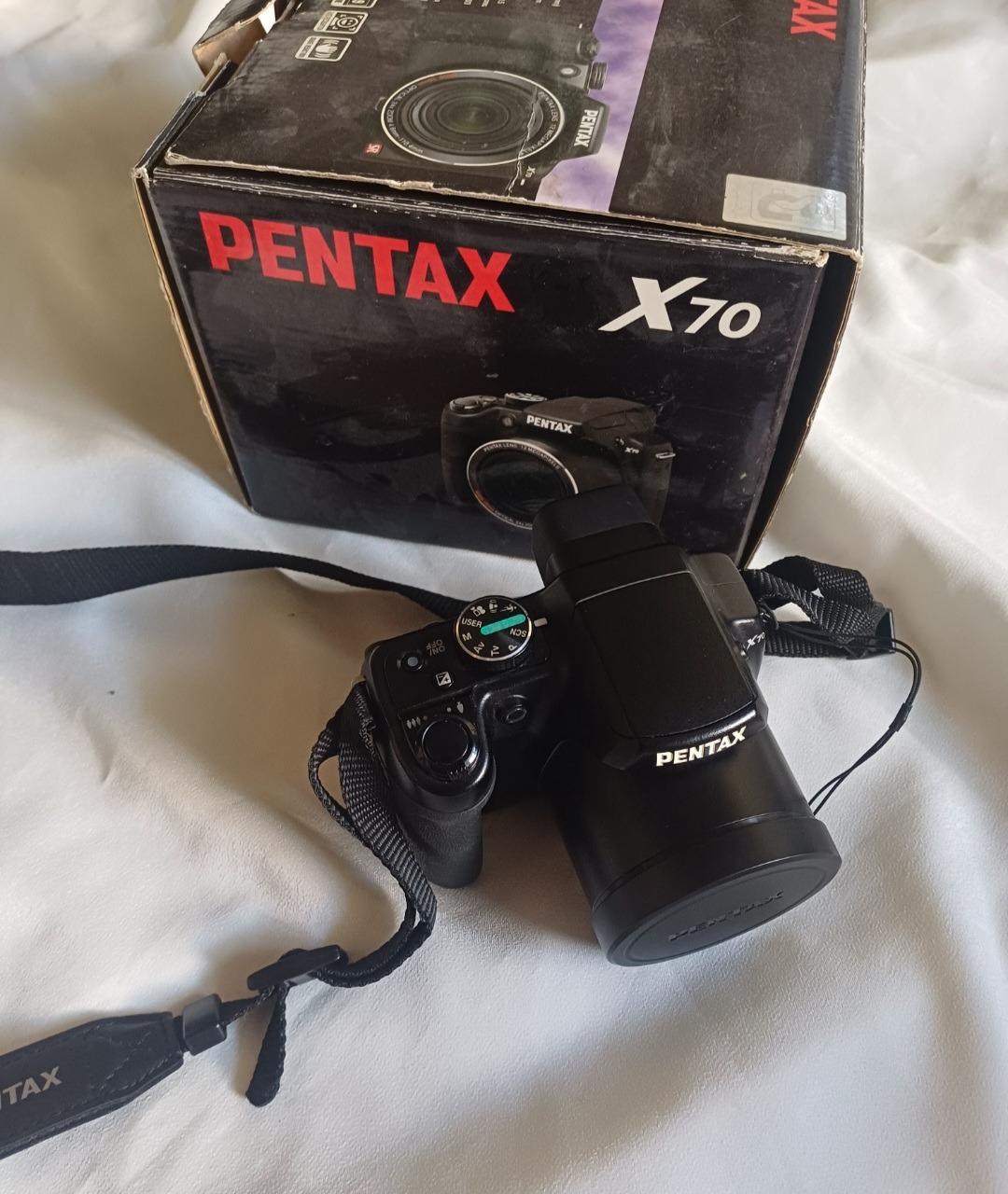 دوربین پنتاکس X70