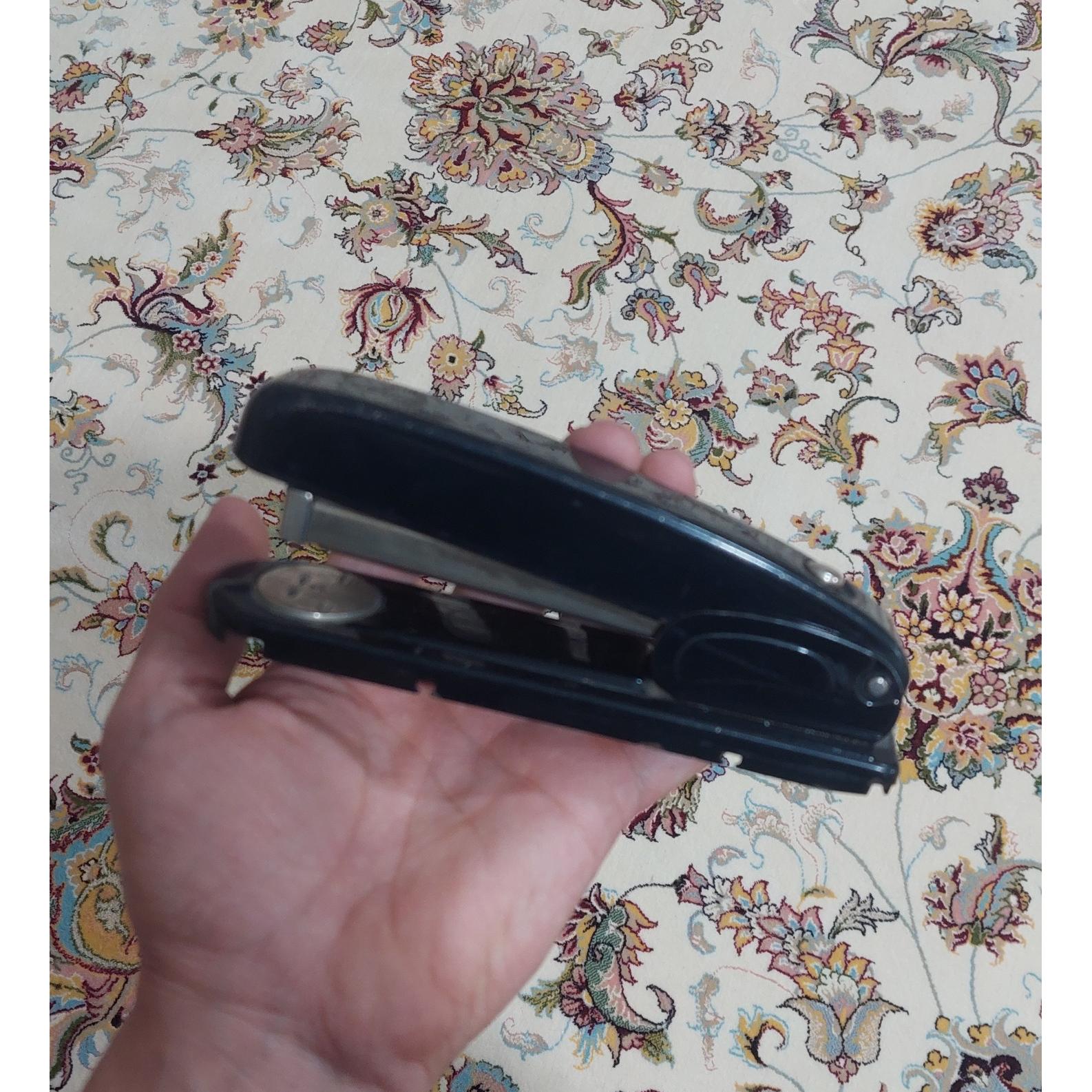 ماشین پنس یا منگنه
