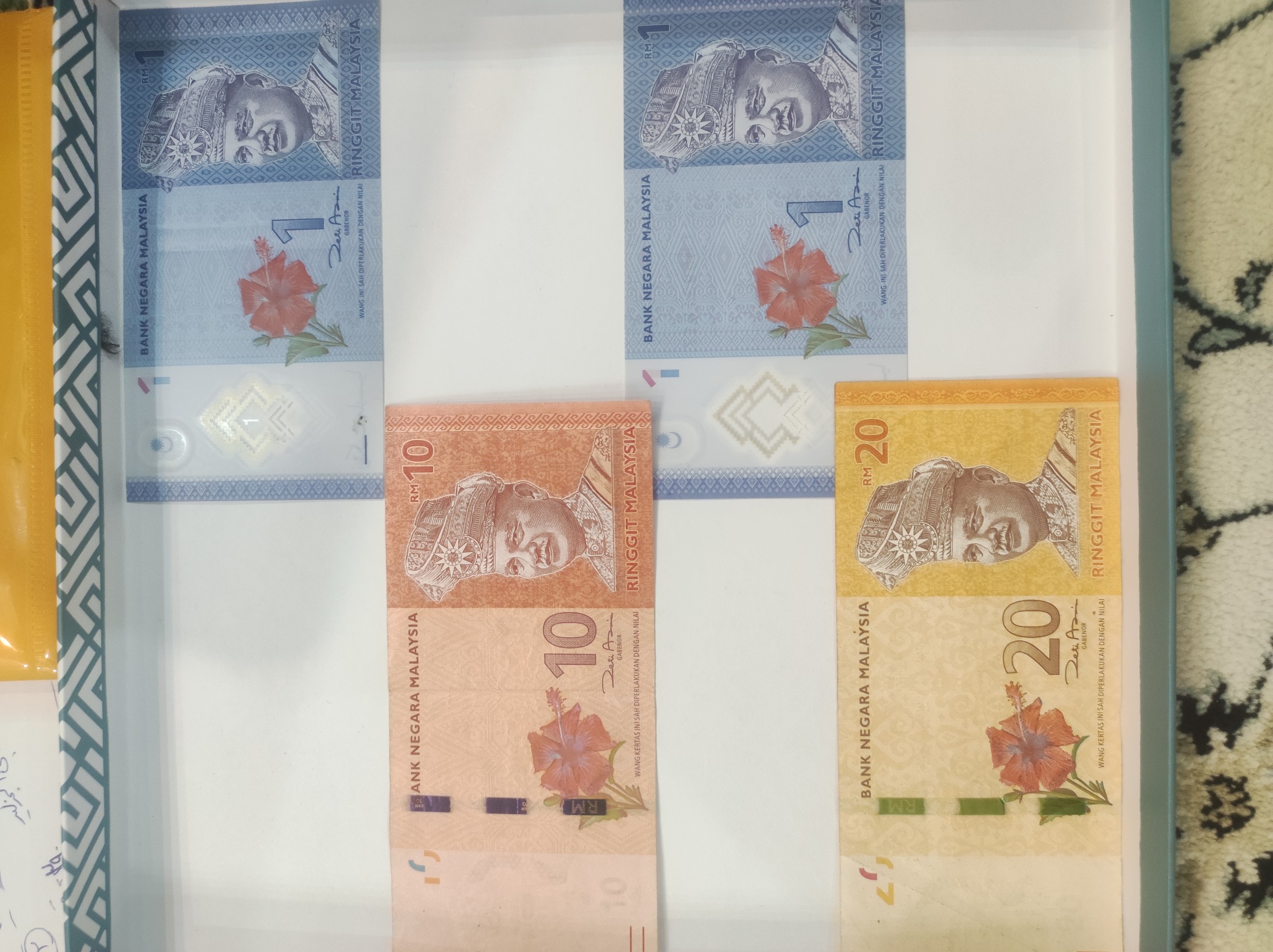 تخفیف چهار اسکناس نیم ست مالزی دست دوم