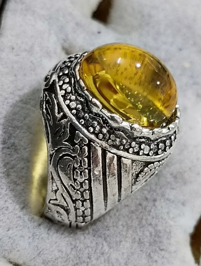 انگشتر نگین عسلی ظریف حراج