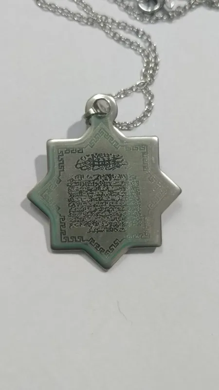 گردنبند آویز نقره ای رنگ