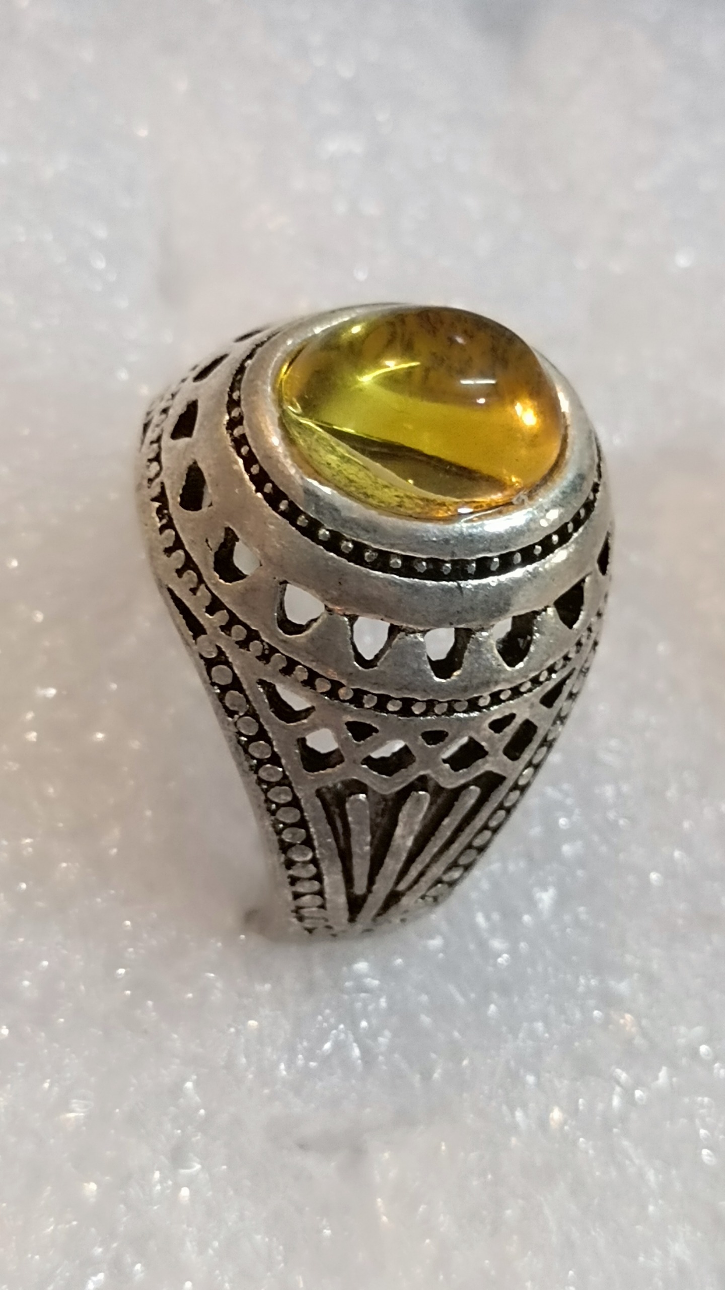 انگشتر عسلی ظریف حراج