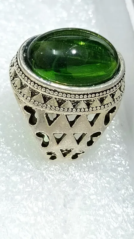 حراج انگشتر نگین سبز