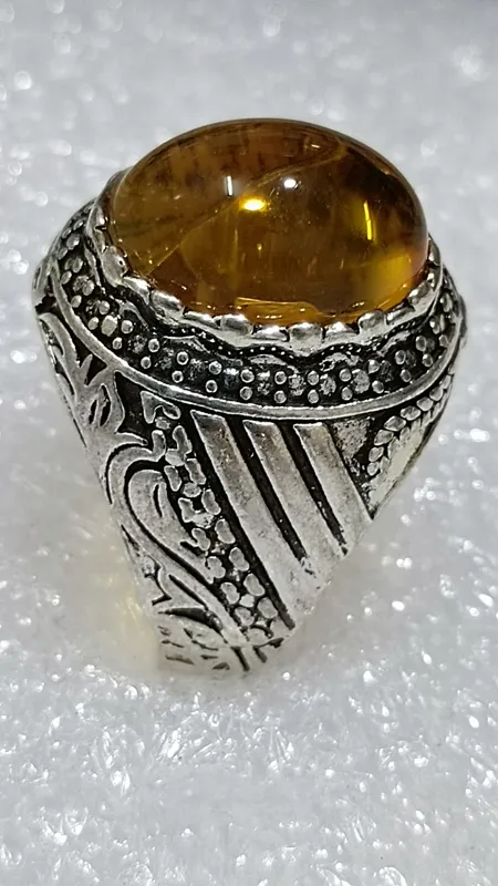 انگشتر نگین عسلی حراجی