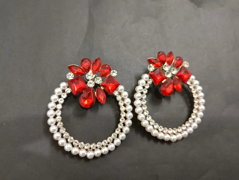 حراج گوشواره صدفی نگین دار، بزرگ