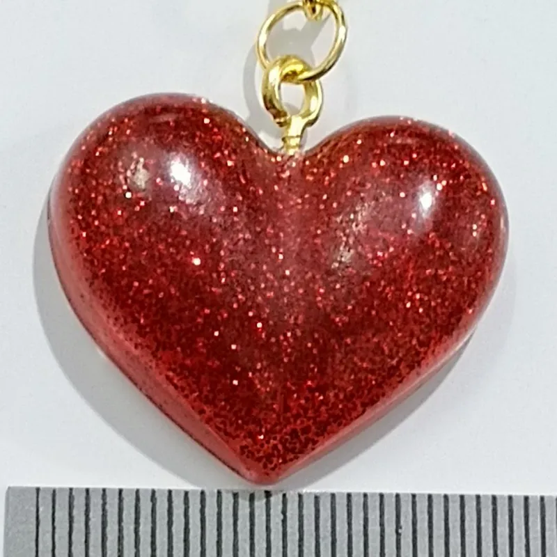 قلب اکلیلی کوچک، آویز 6 گرمی، جنس رزین، سبک وزن
