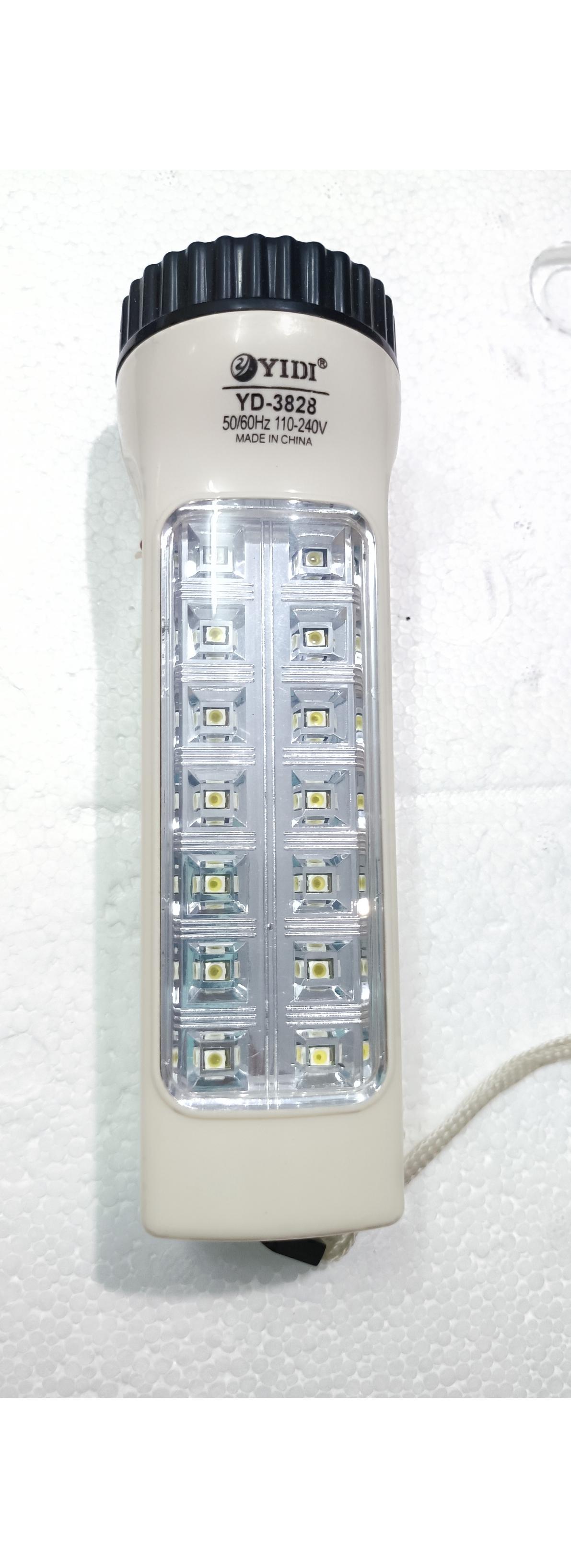 چراغ قوه شارژی قابل شارژ پریز برق (نیاز به سرویس)