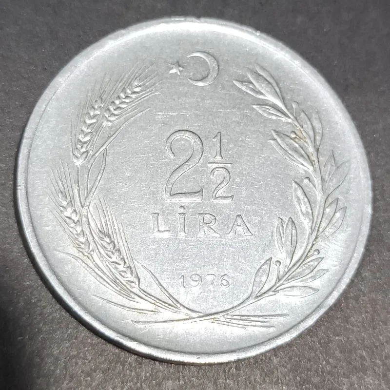 دو و نیم لیر 1976 کلکسیونی