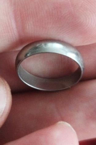 حلقه زیبای سایز 55 با ساخت عالی مانند نقره ست