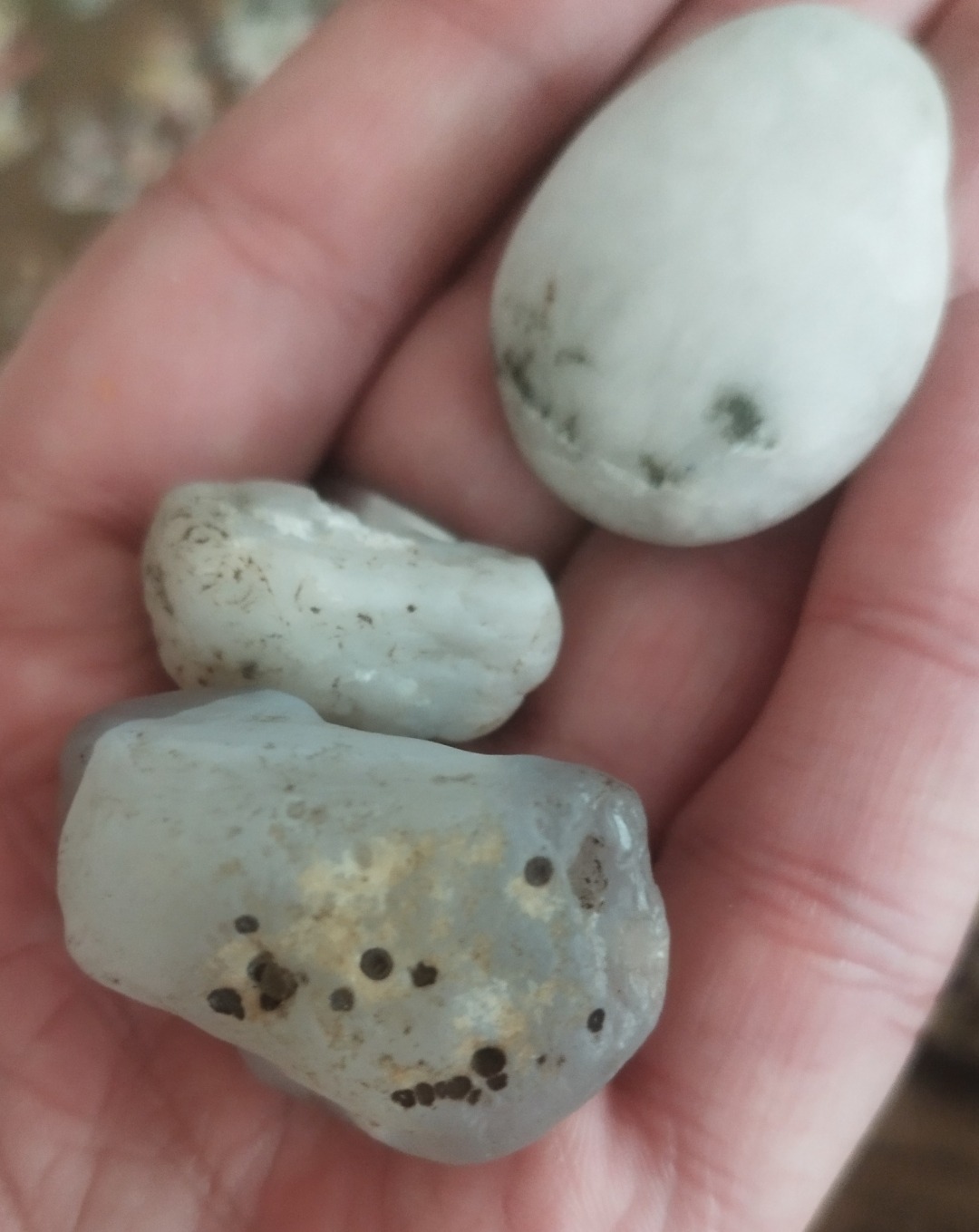 3 راف معدنی عقیق سلیمانی 22گرم.کوارتز22 و 7گرمی