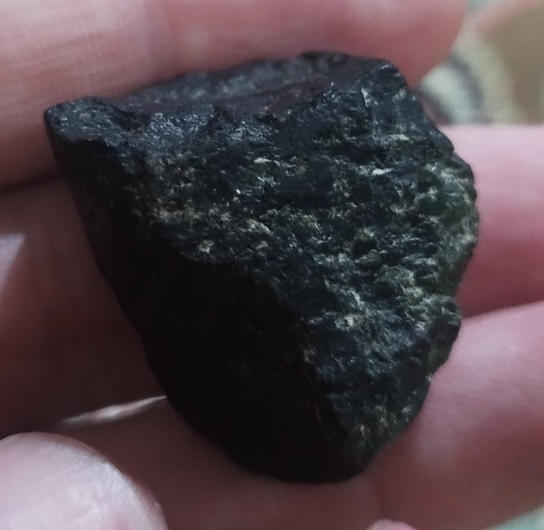 3 عدد راف اونیکس دانه های سفید و راف معدنی کوارتز