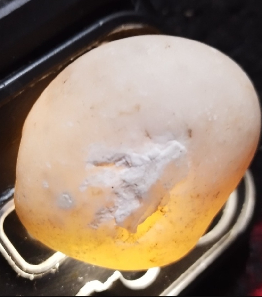 راف معدنی زیبا کوارتز سفید 30 گرم ترازوکش