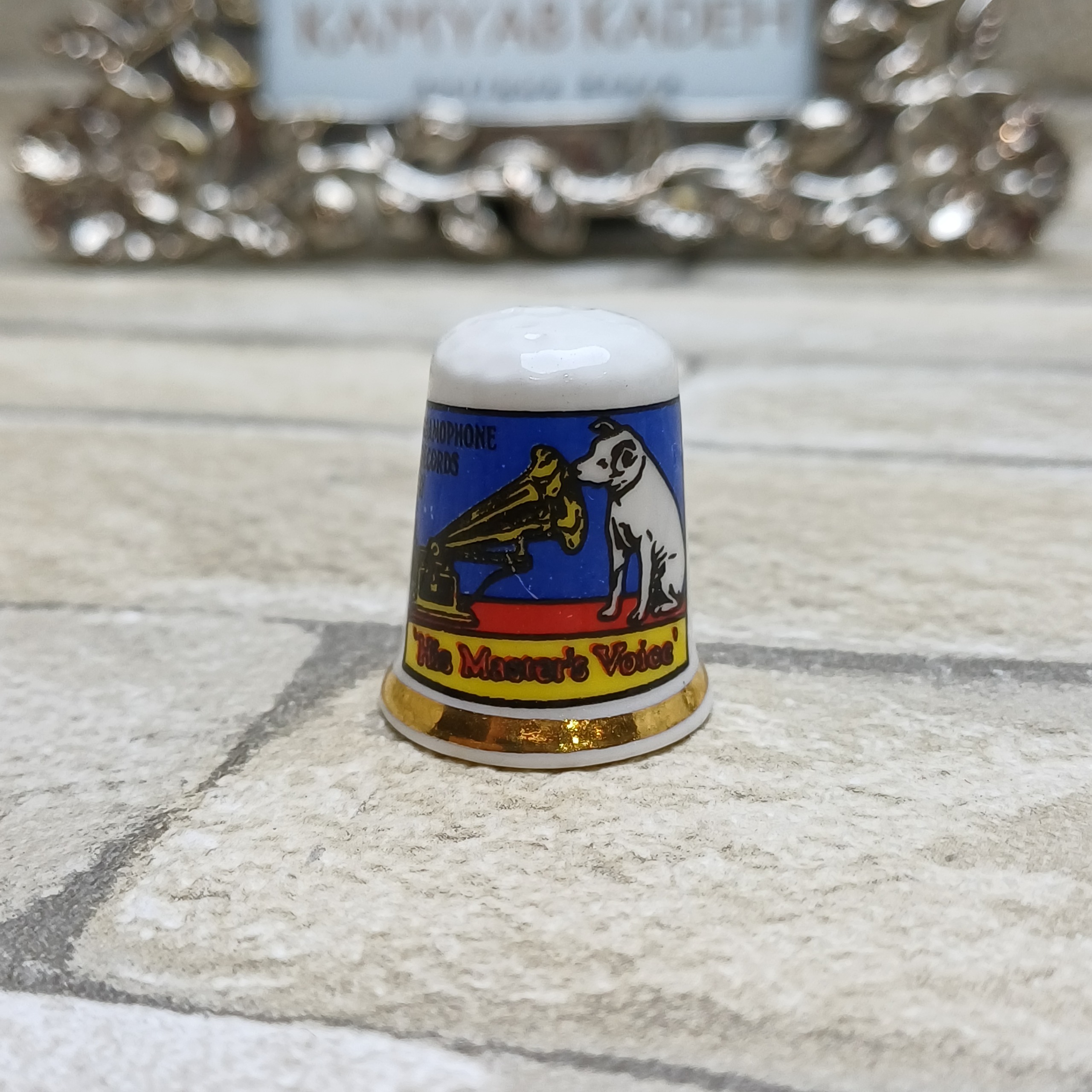 انگشت دونه فینزبری FINSBURY