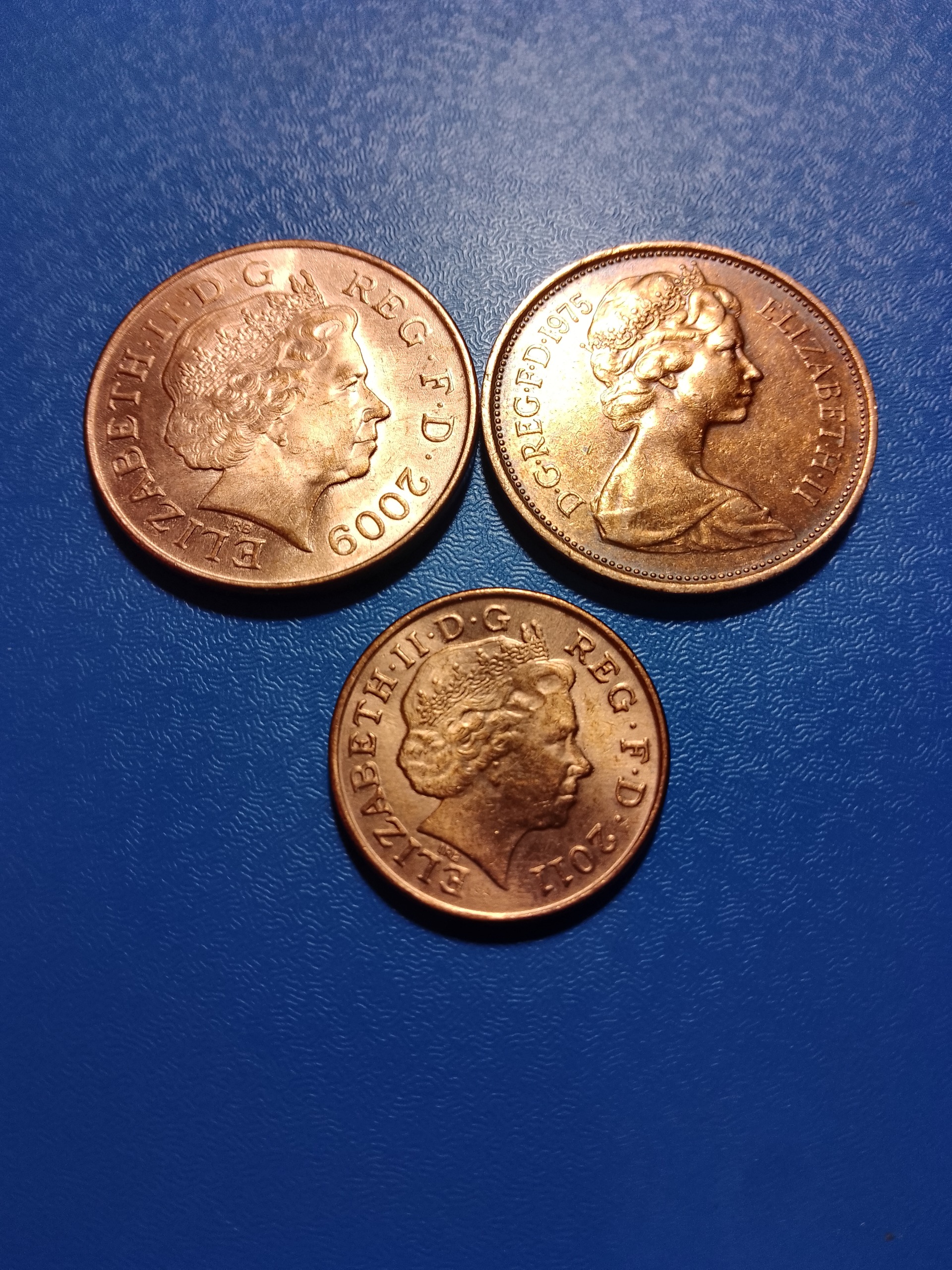 سه سکه زیبا و کمیاب ملکه الیزابت