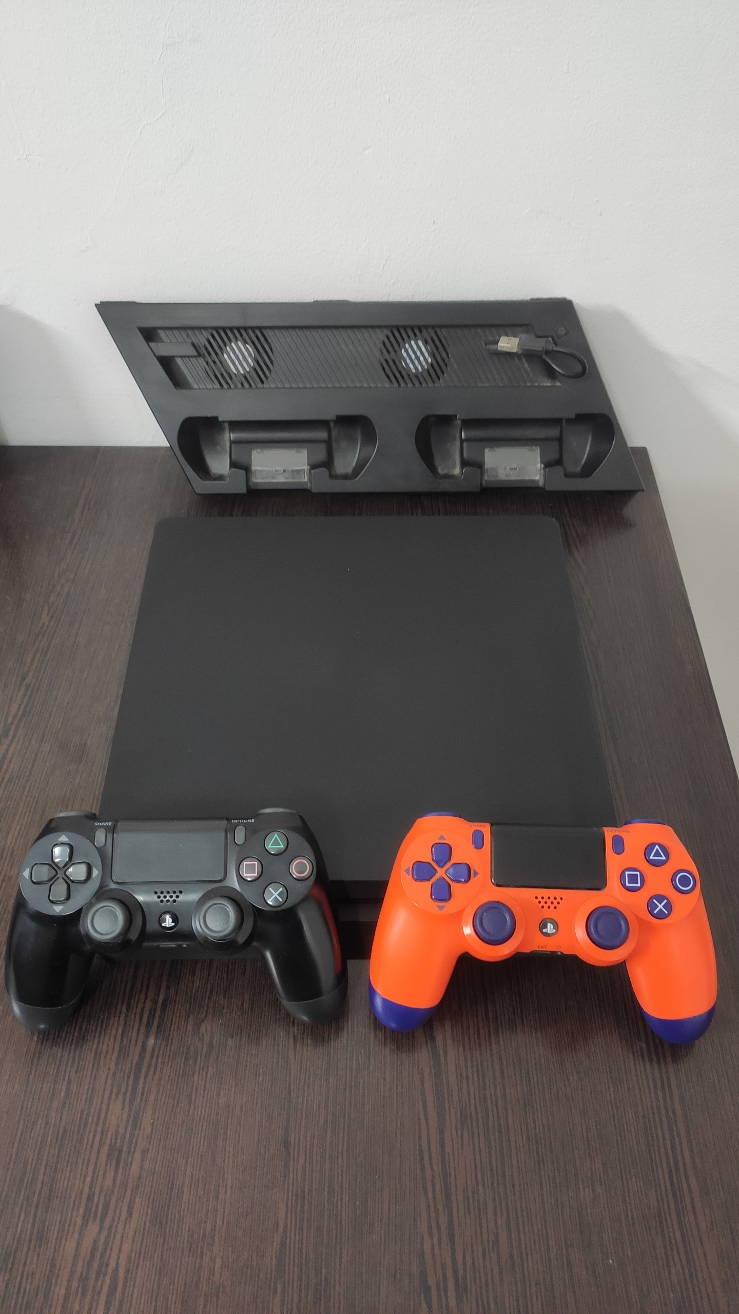 Ps4 slim 1 tra