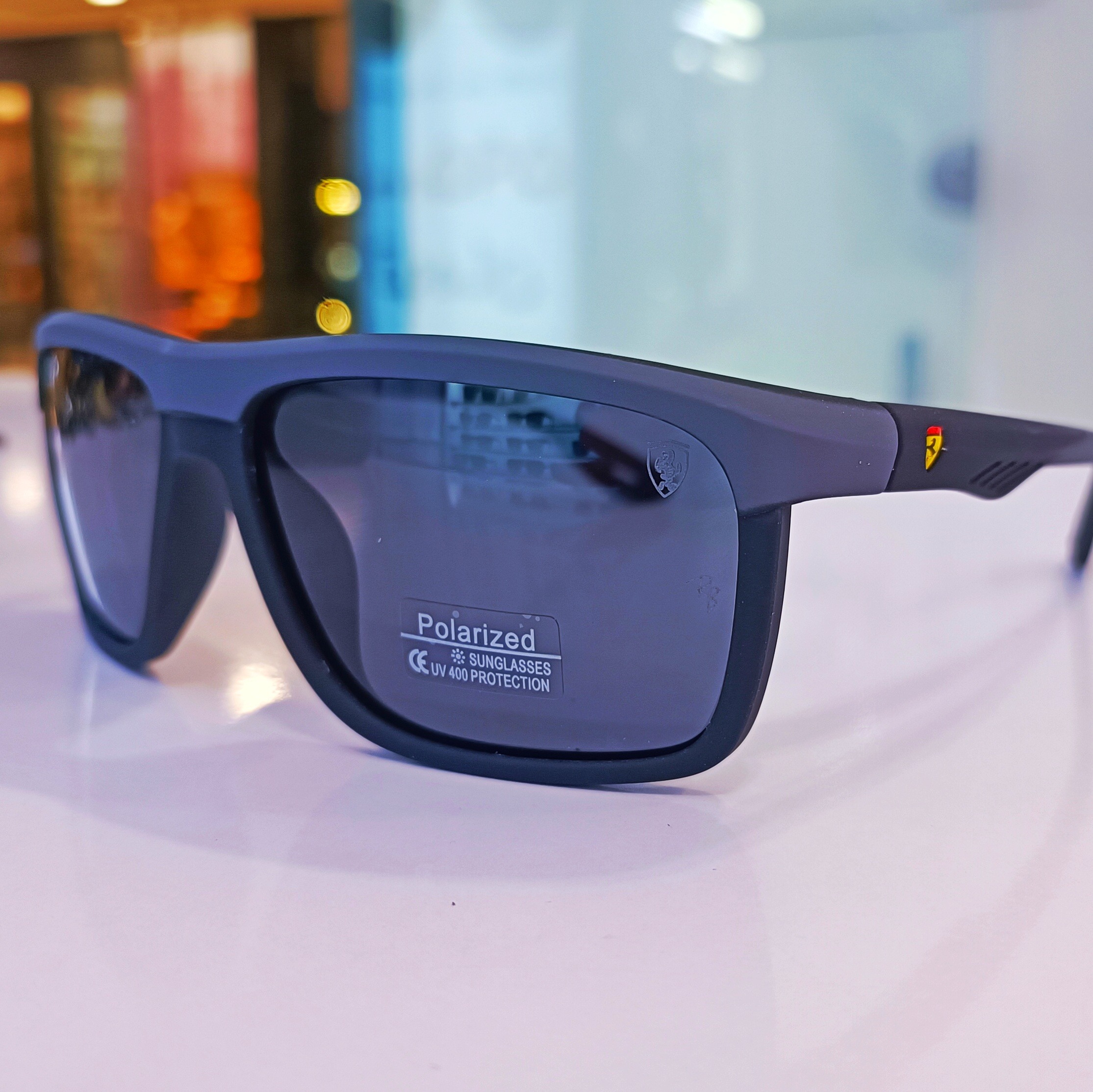 عینک اسپرت ریبن فراری مخصوص موتور سواری و ورزش