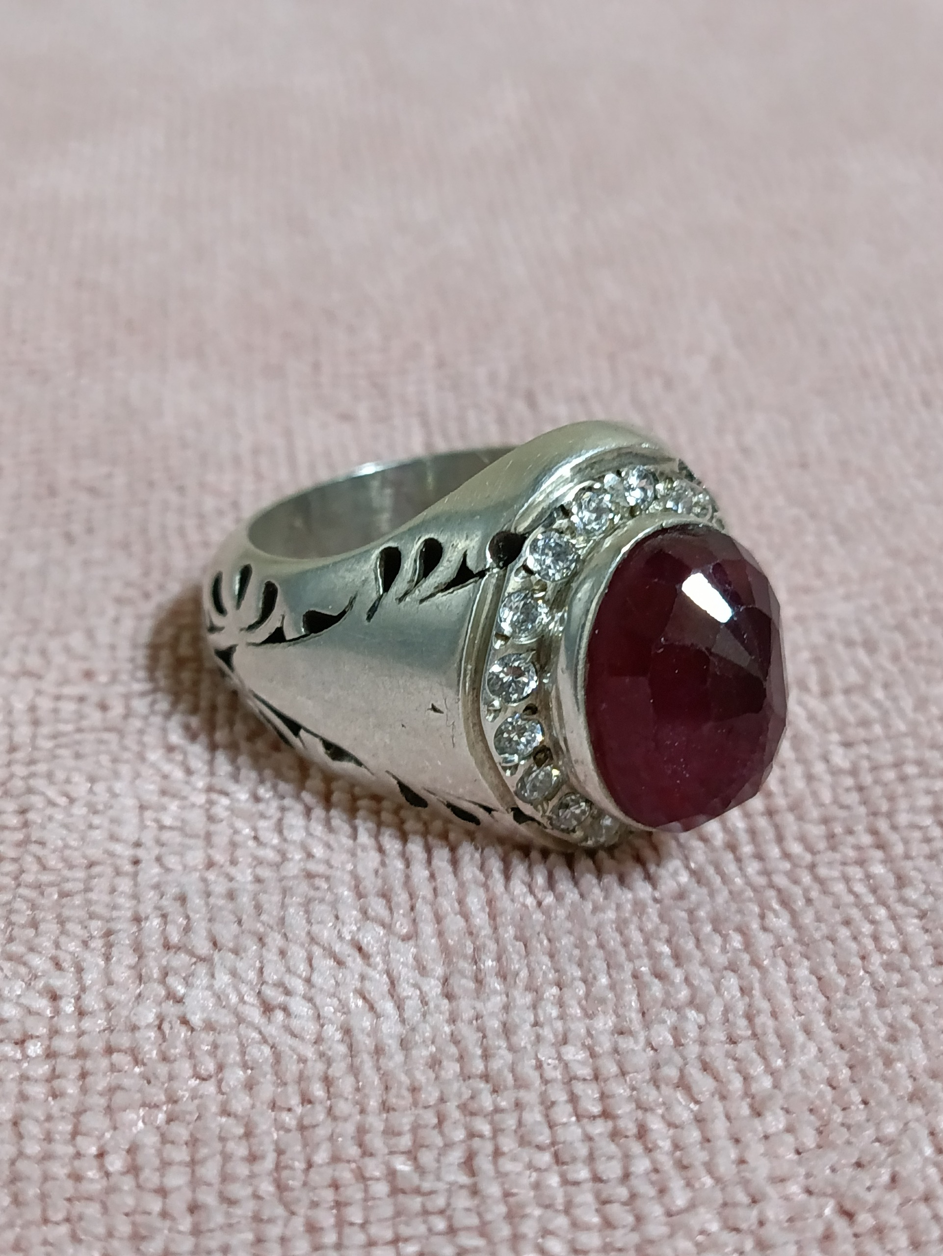 انگشتر نقره یاقوت آفریقایی خون کفتری