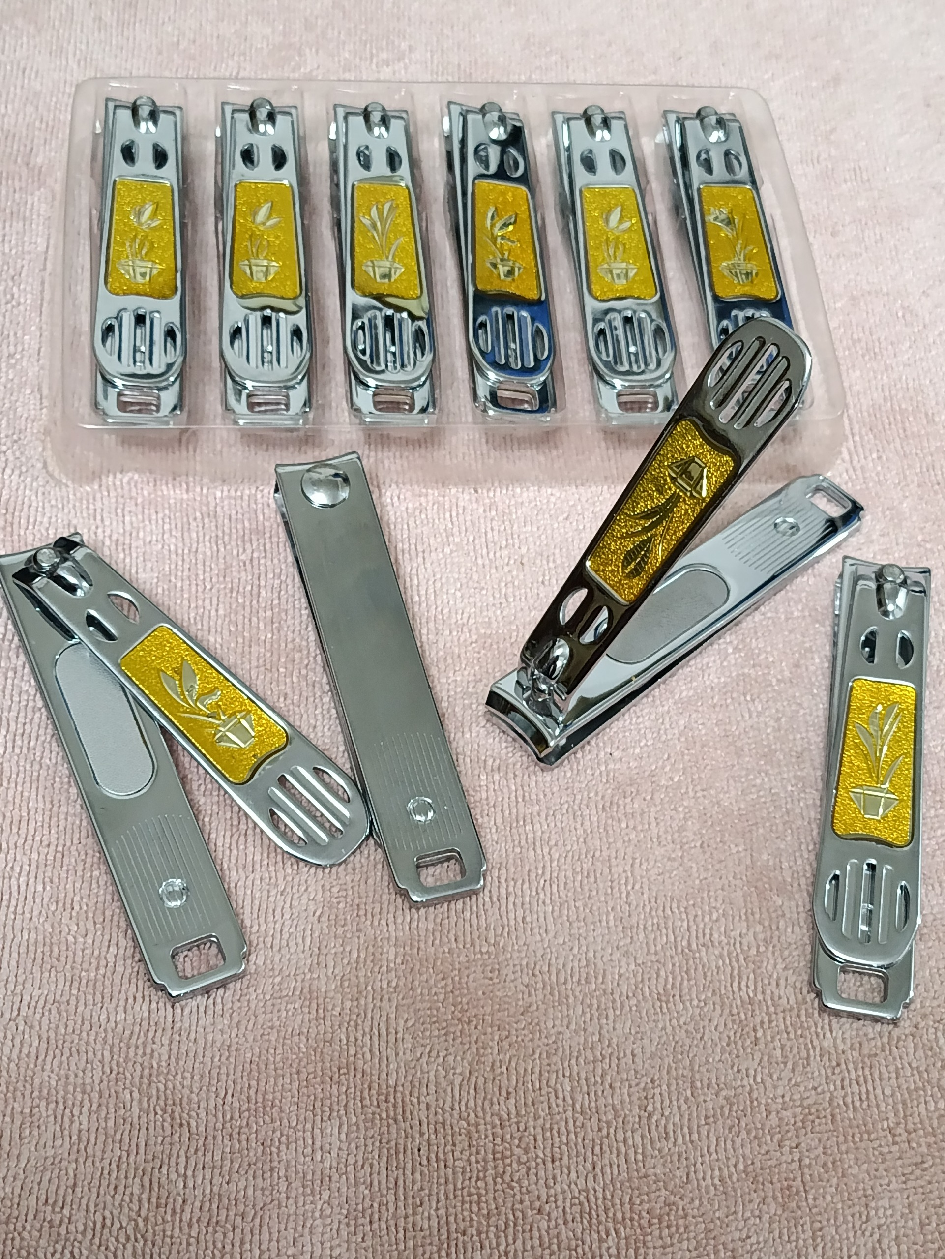 12 عدد ناخن گیر قدیمی درجه یک