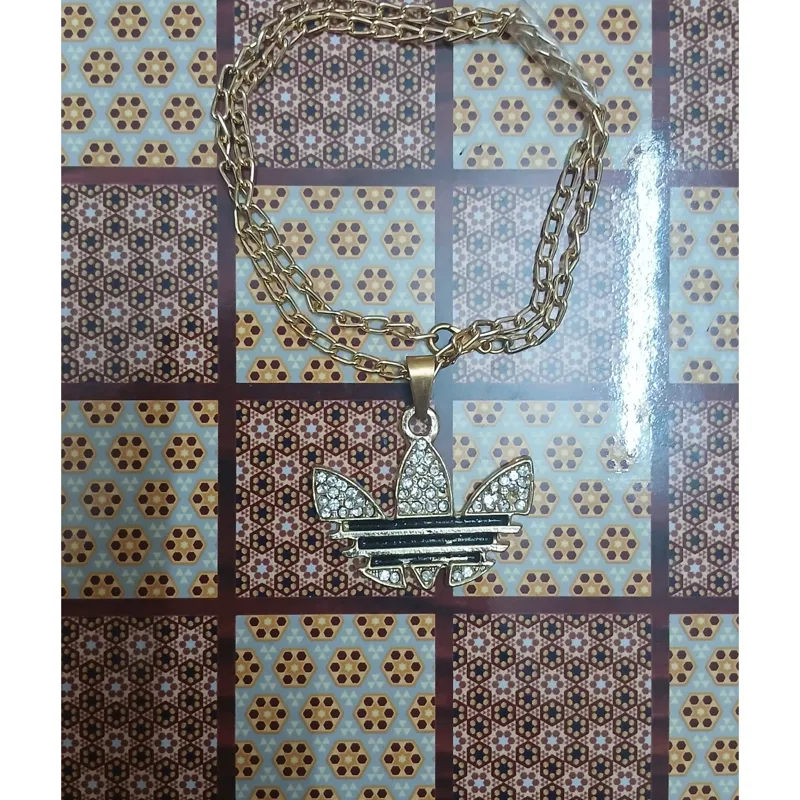 گردنبند ادیداس طلایی