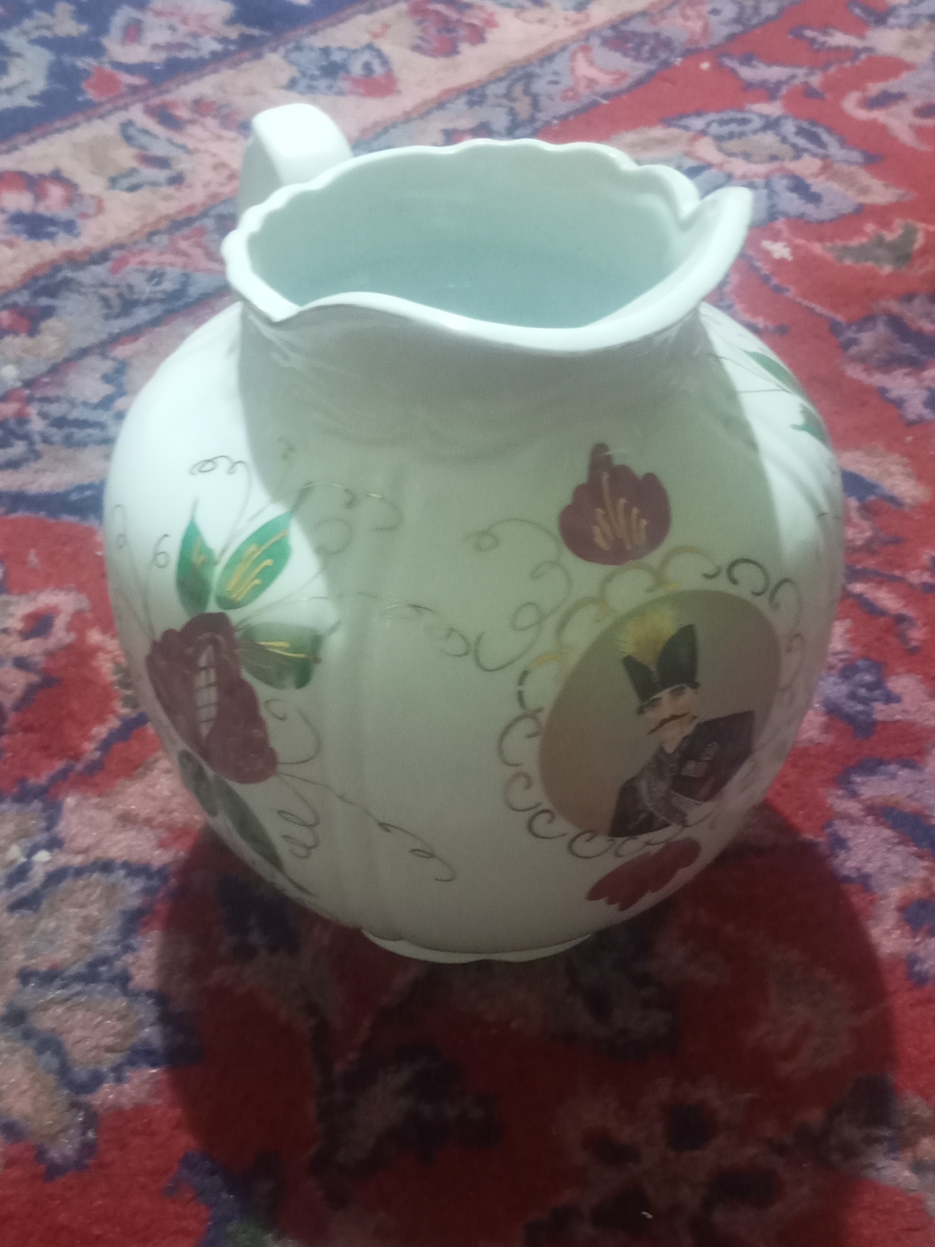 پارچ گل سرخ رخ شاه عباس