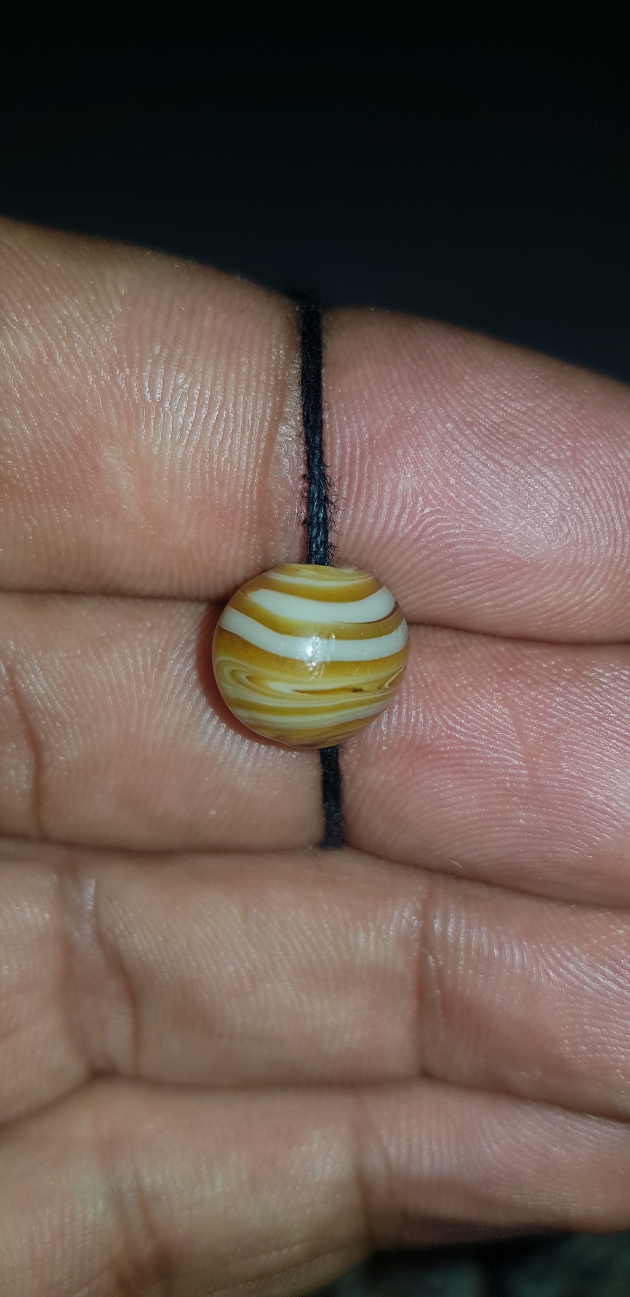 مهره کره عسلی کهنه