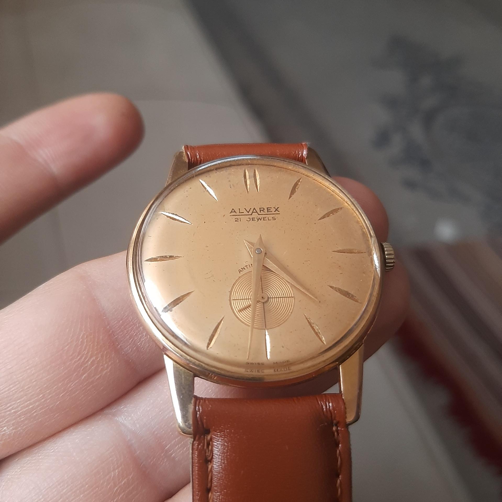 ساعت مچی آلوارکس