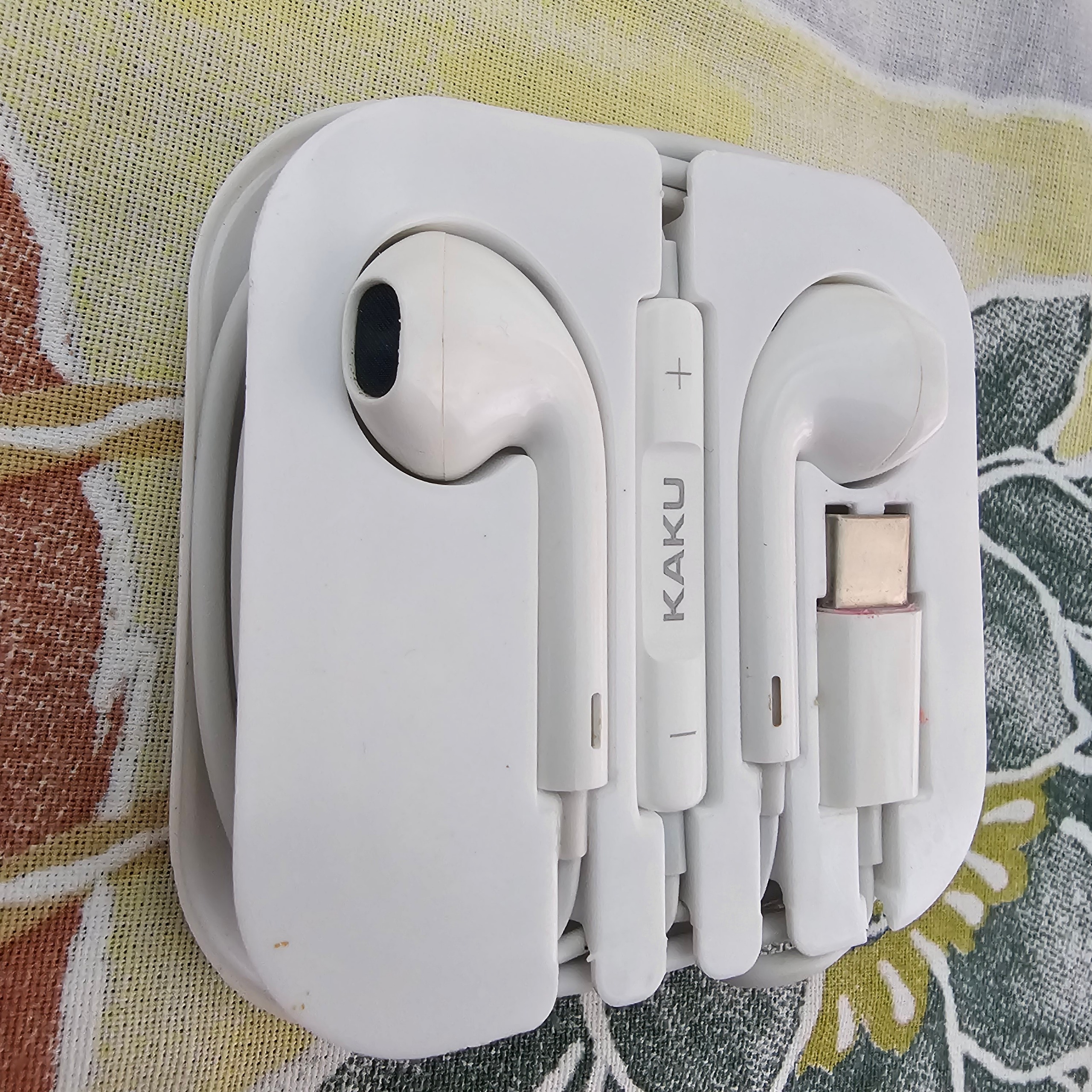 هنذفری کاملا نو و آکبند تایپ c