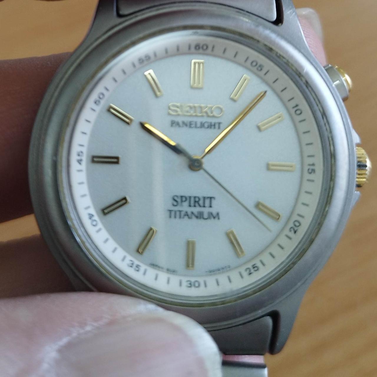 سیکو پنل لایت بسیار کمیاب تیتانیوم