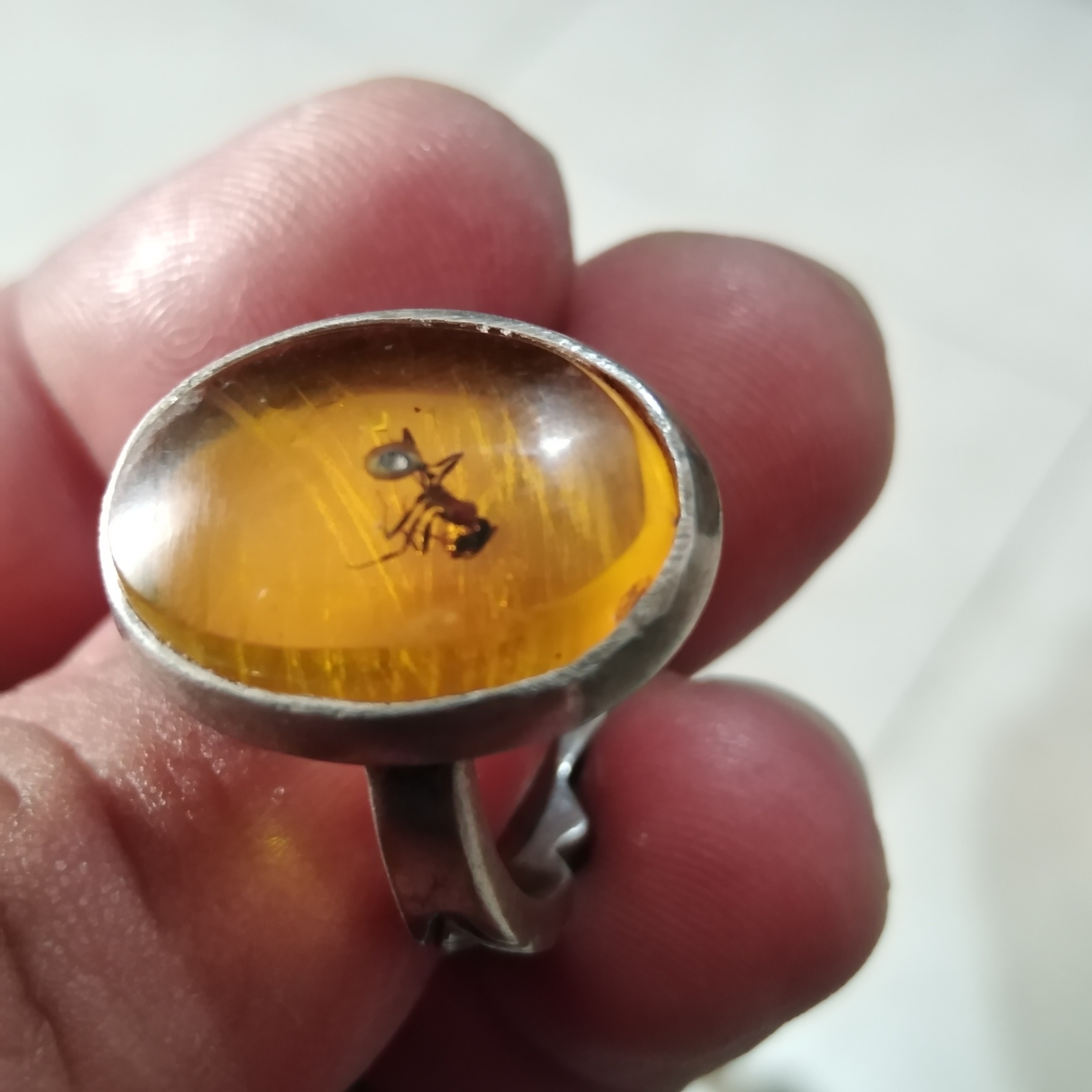 انگشتر نقره 925 کهربا مورچه دار